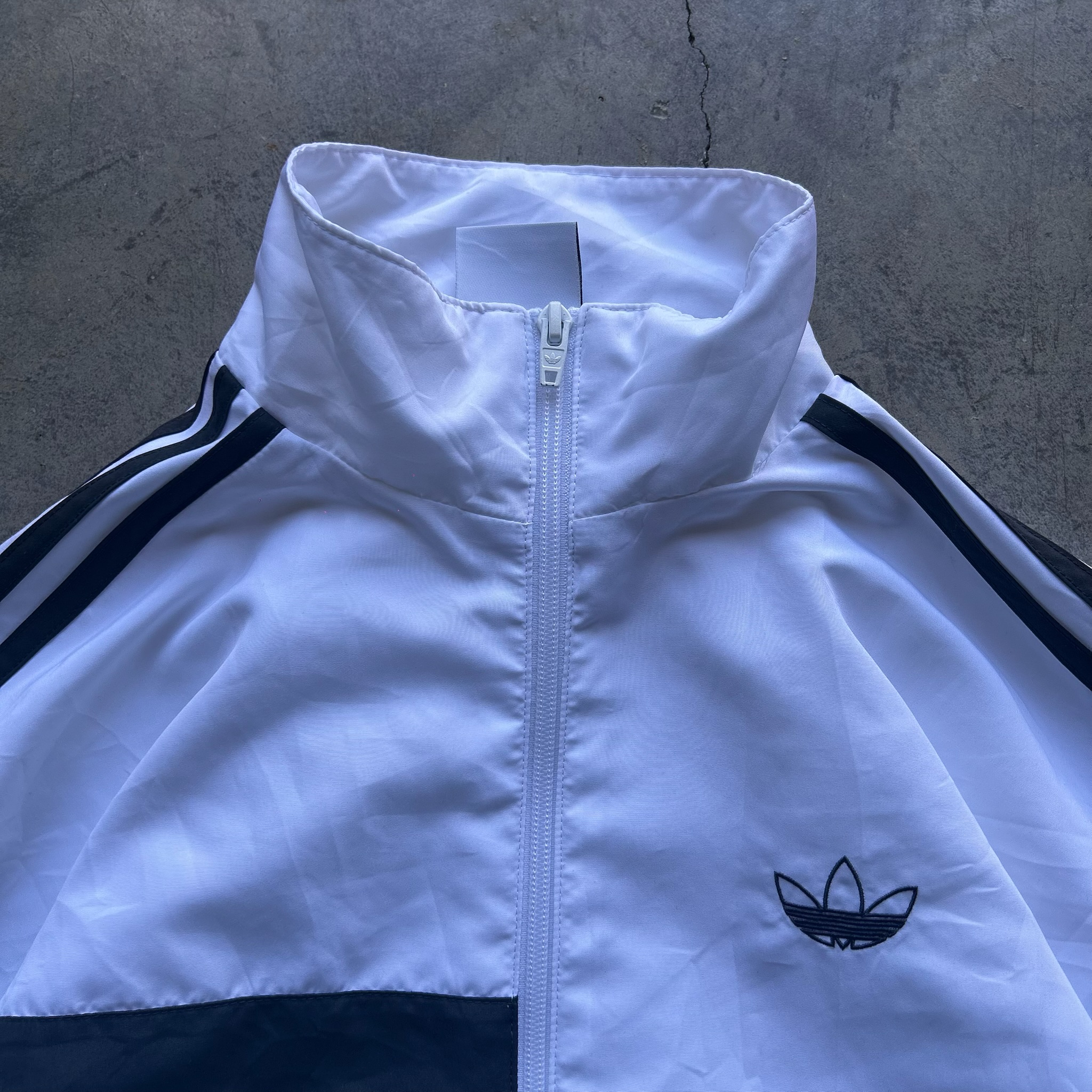 Adidas Windbreaker (S)