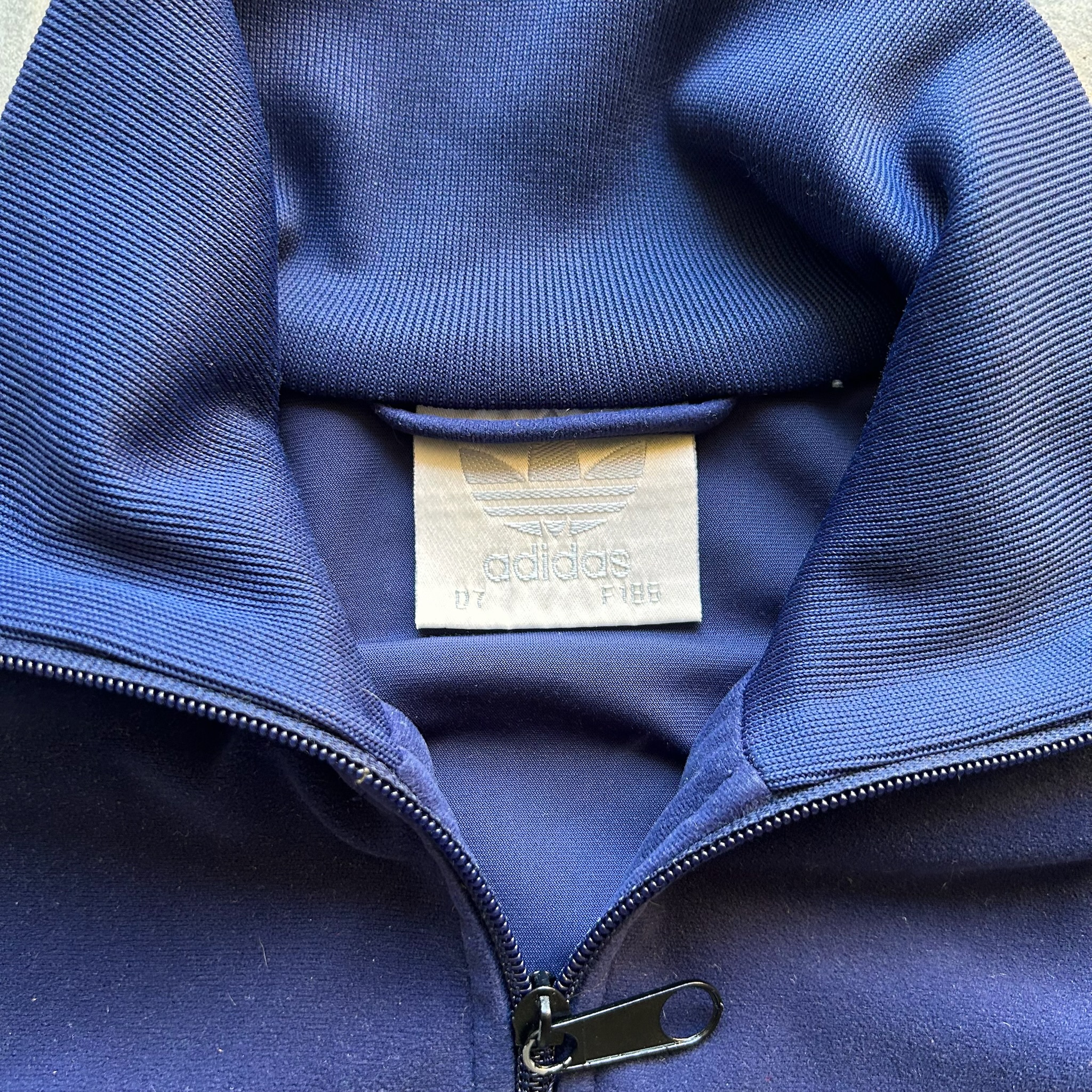 Adidas Tracksuit (L)