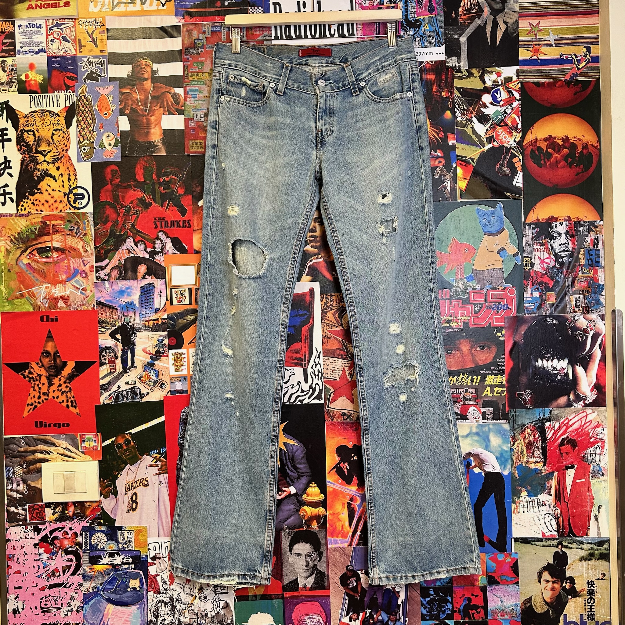 Vintage Levi's Y2K Bootcut "Eve" (W30)