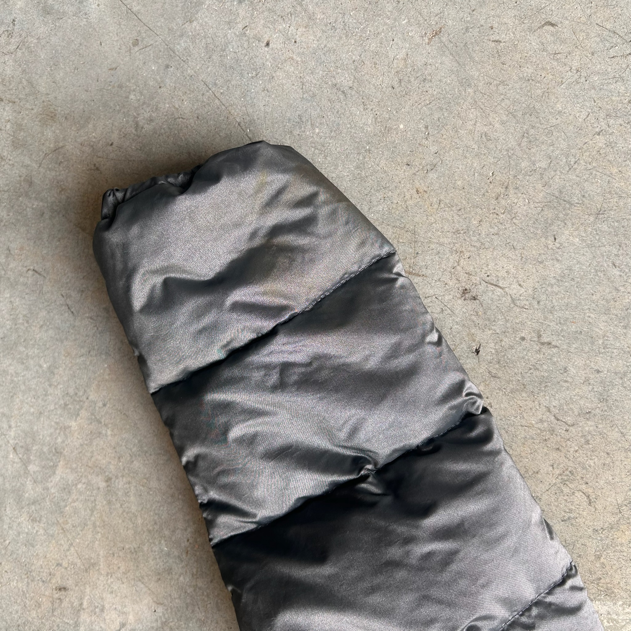 Moncler Puffer Jacket (L)