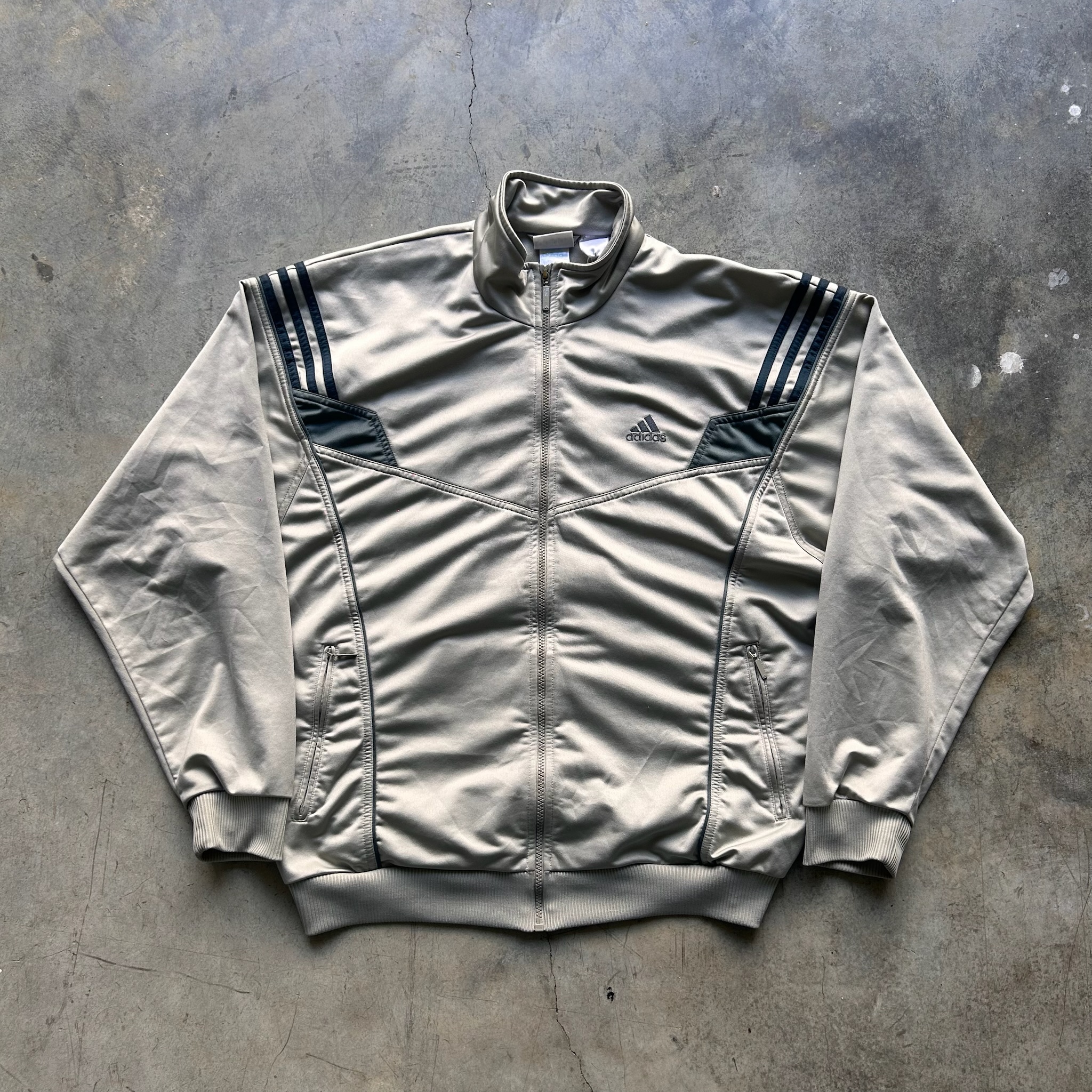 Adidas Tracksuit (L)