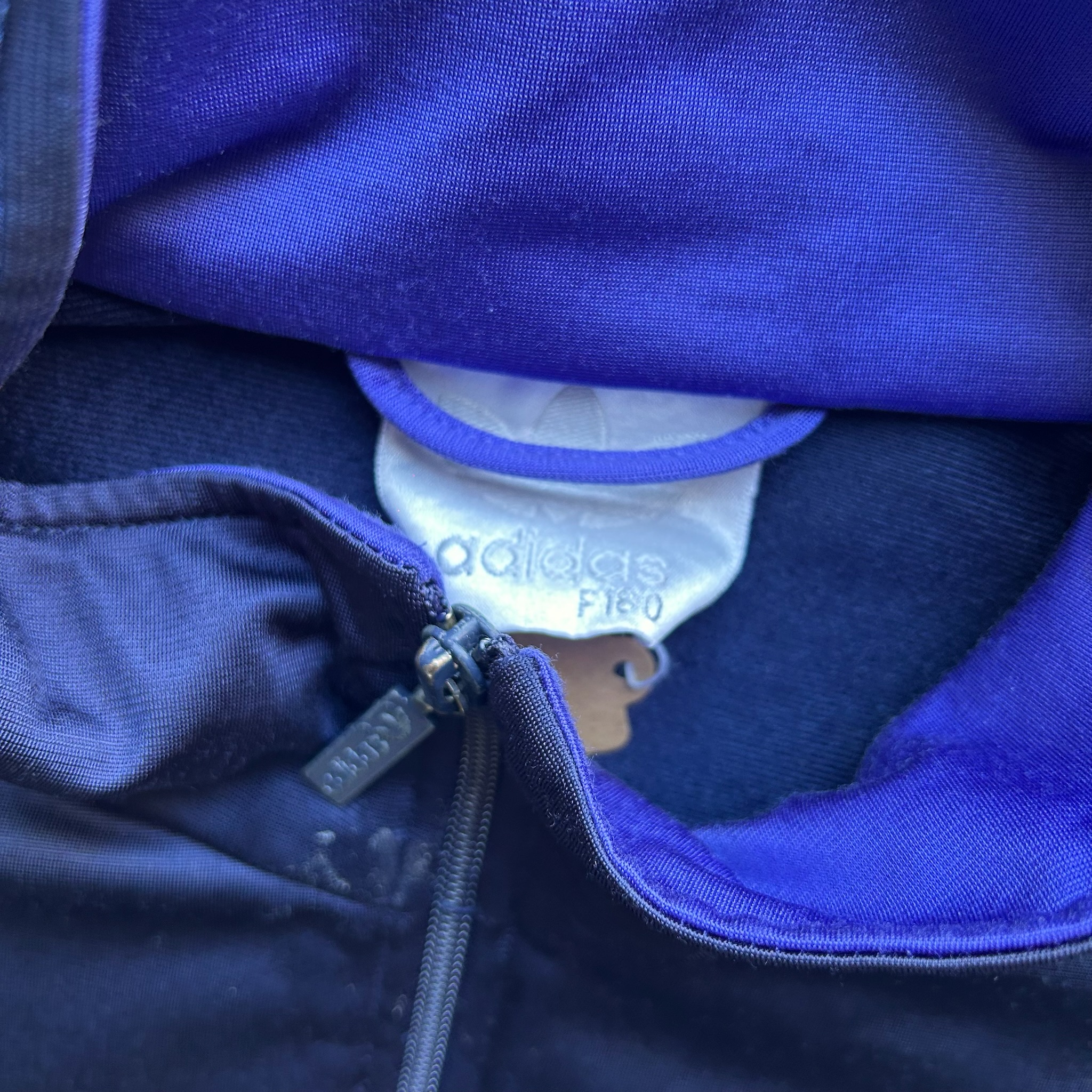 Adidas Tracksuit (M)