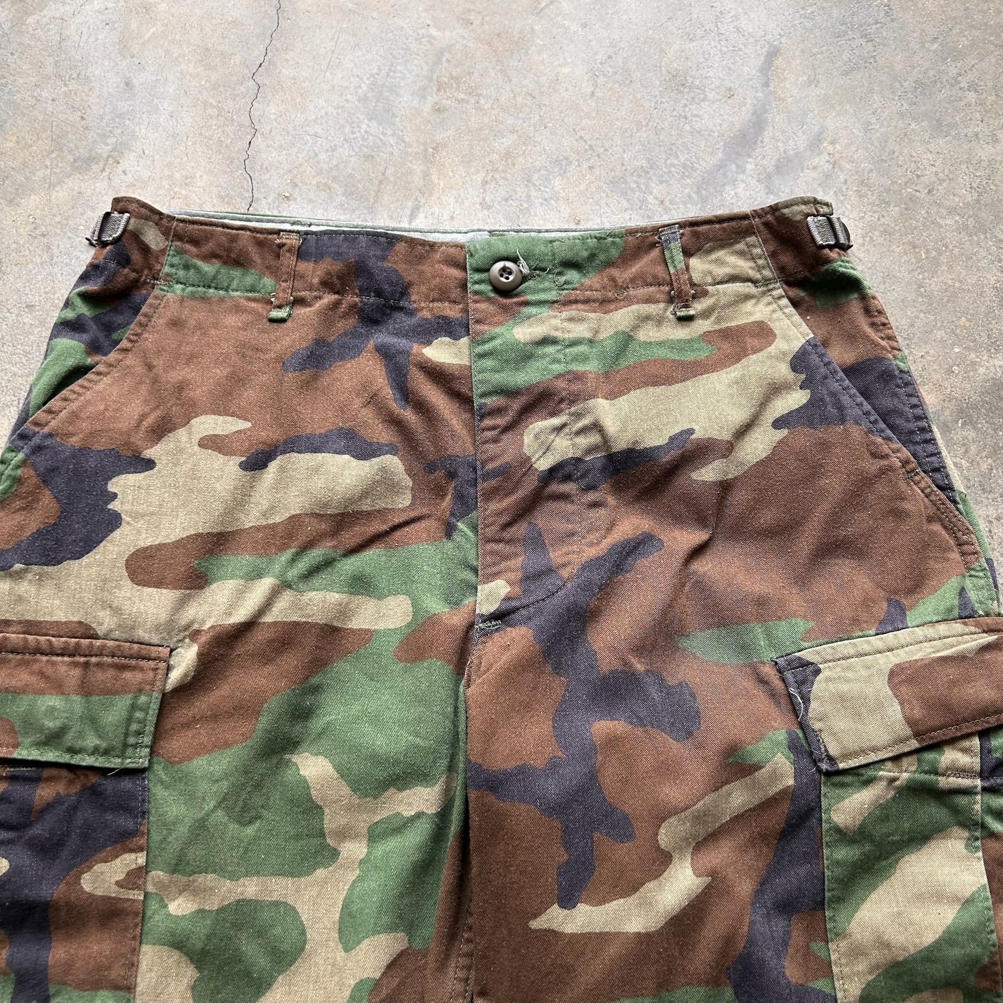 Vintage Cargo Military Pants (W32 - Adjustable waist)