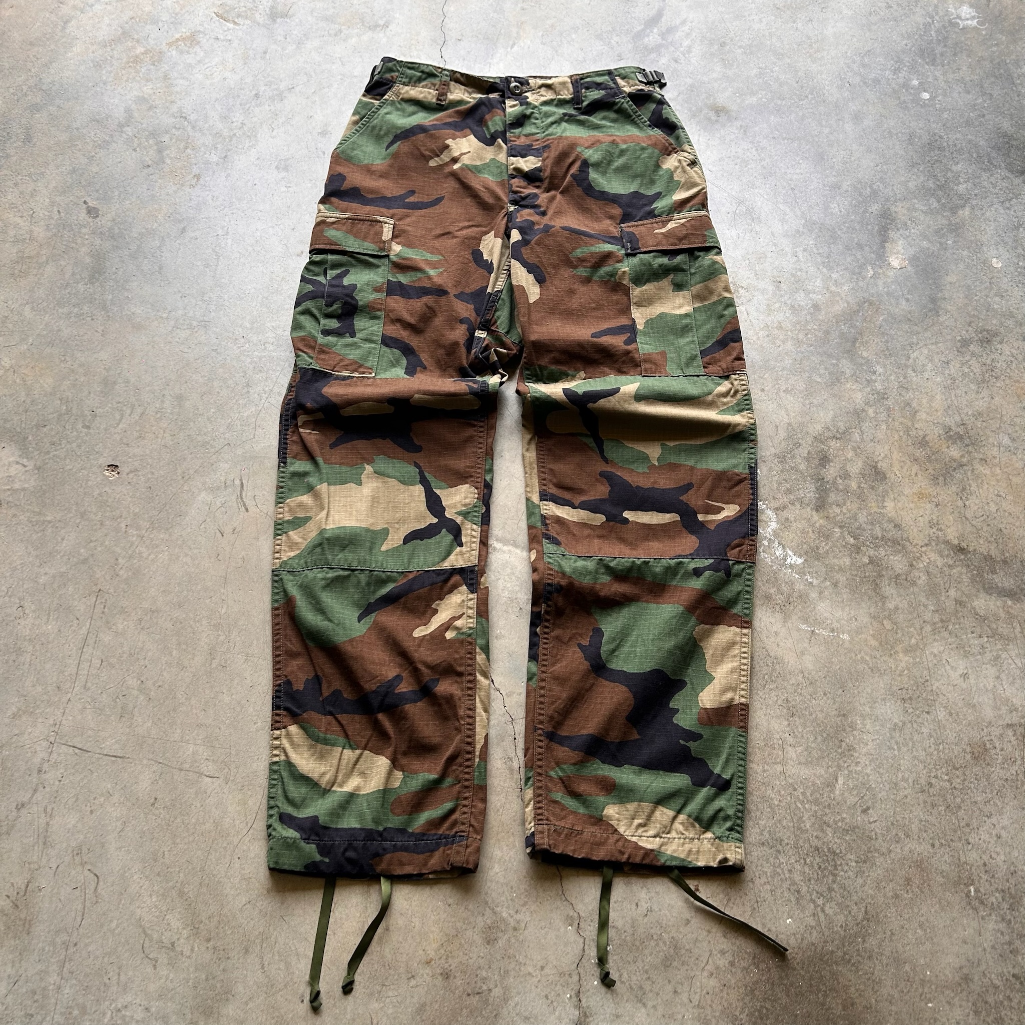 Vintage Military Cargo Pants (W30 - Adjustable waist)