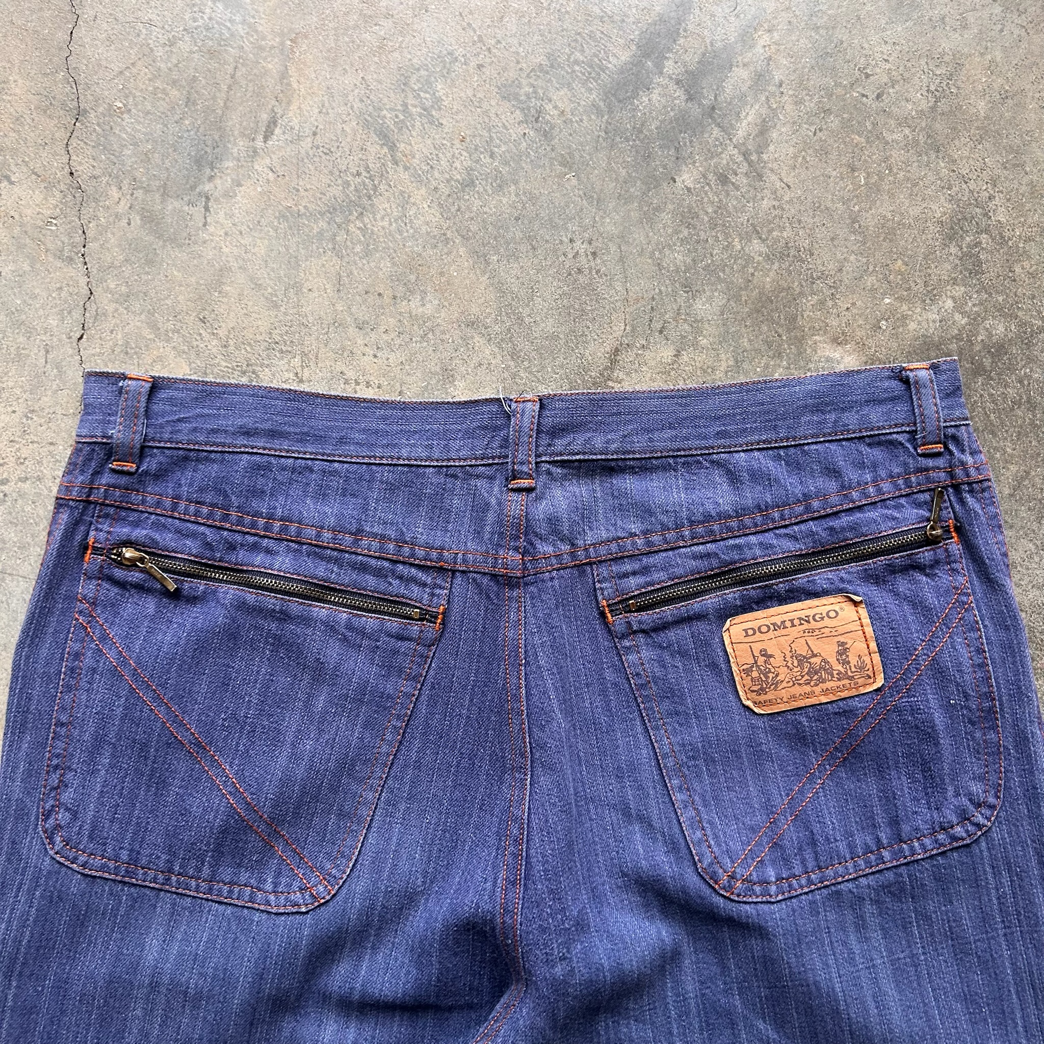 Vintage Jeans (W33)