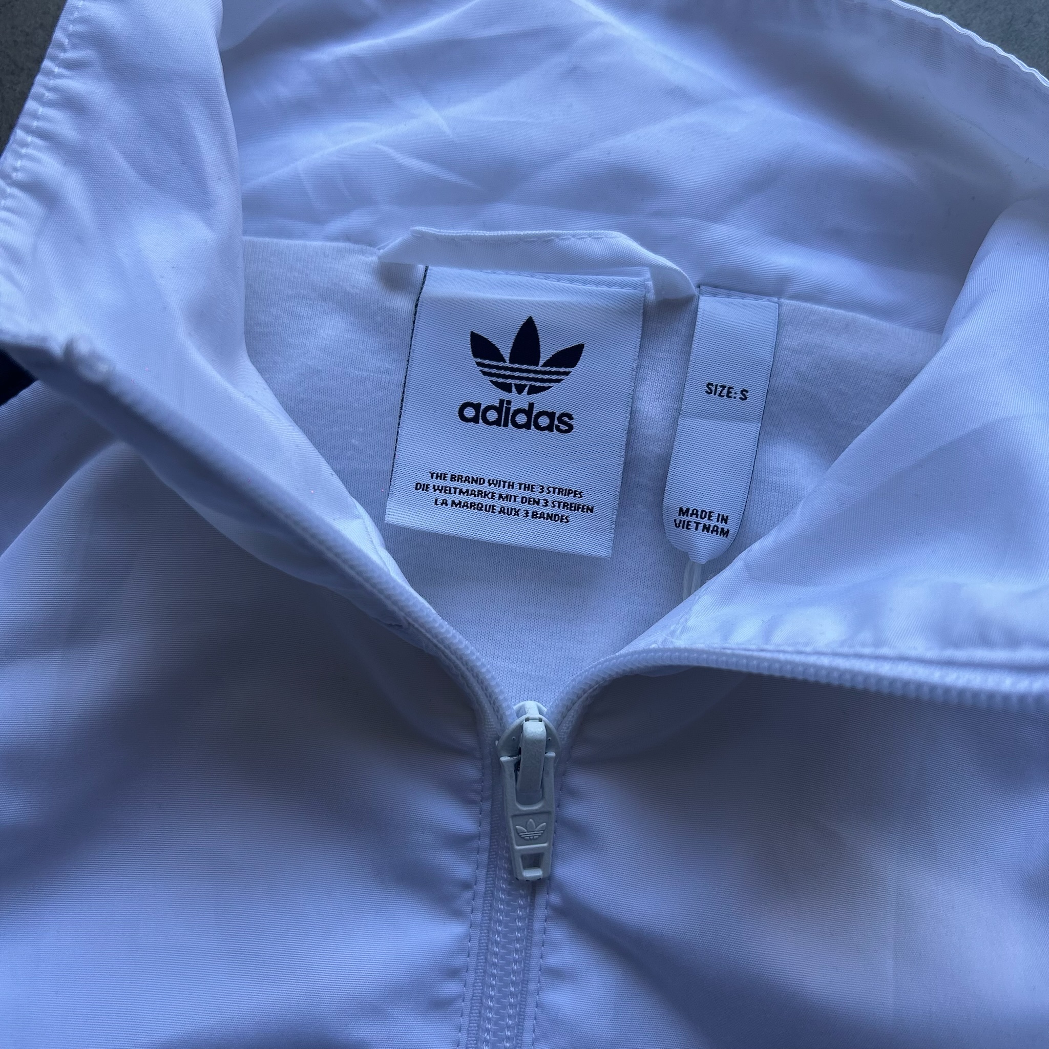 Adidas Windbreaker (S)