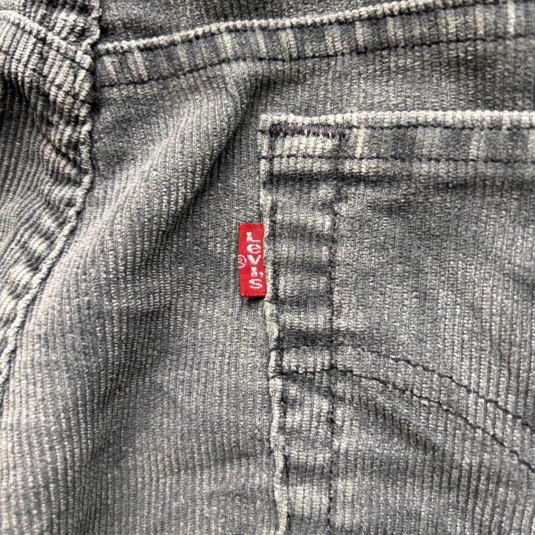 Levi's 505 '90s Corduroy Pants (W36)