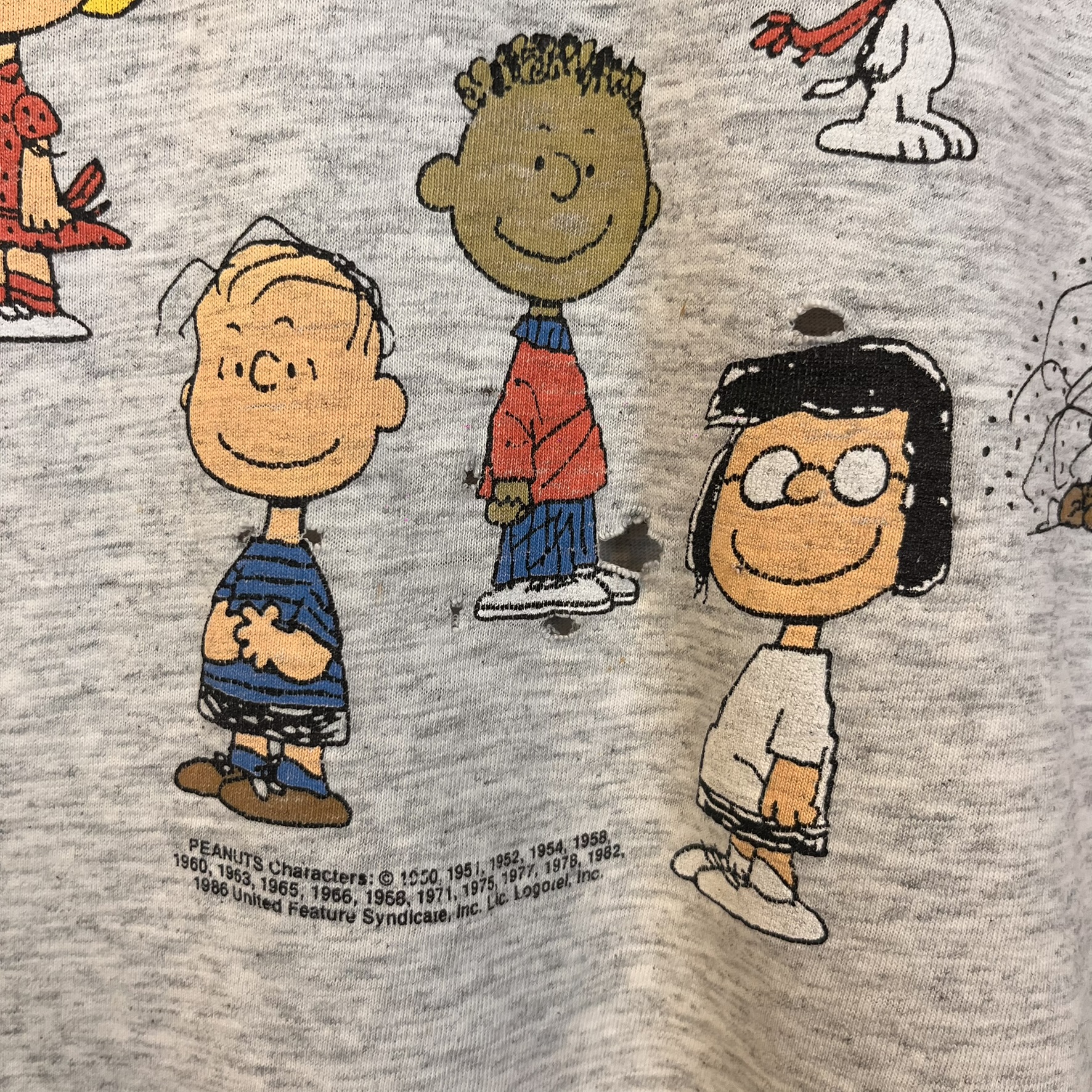 Vintage Peanuts Single stitch Tee made in USA  (XL)