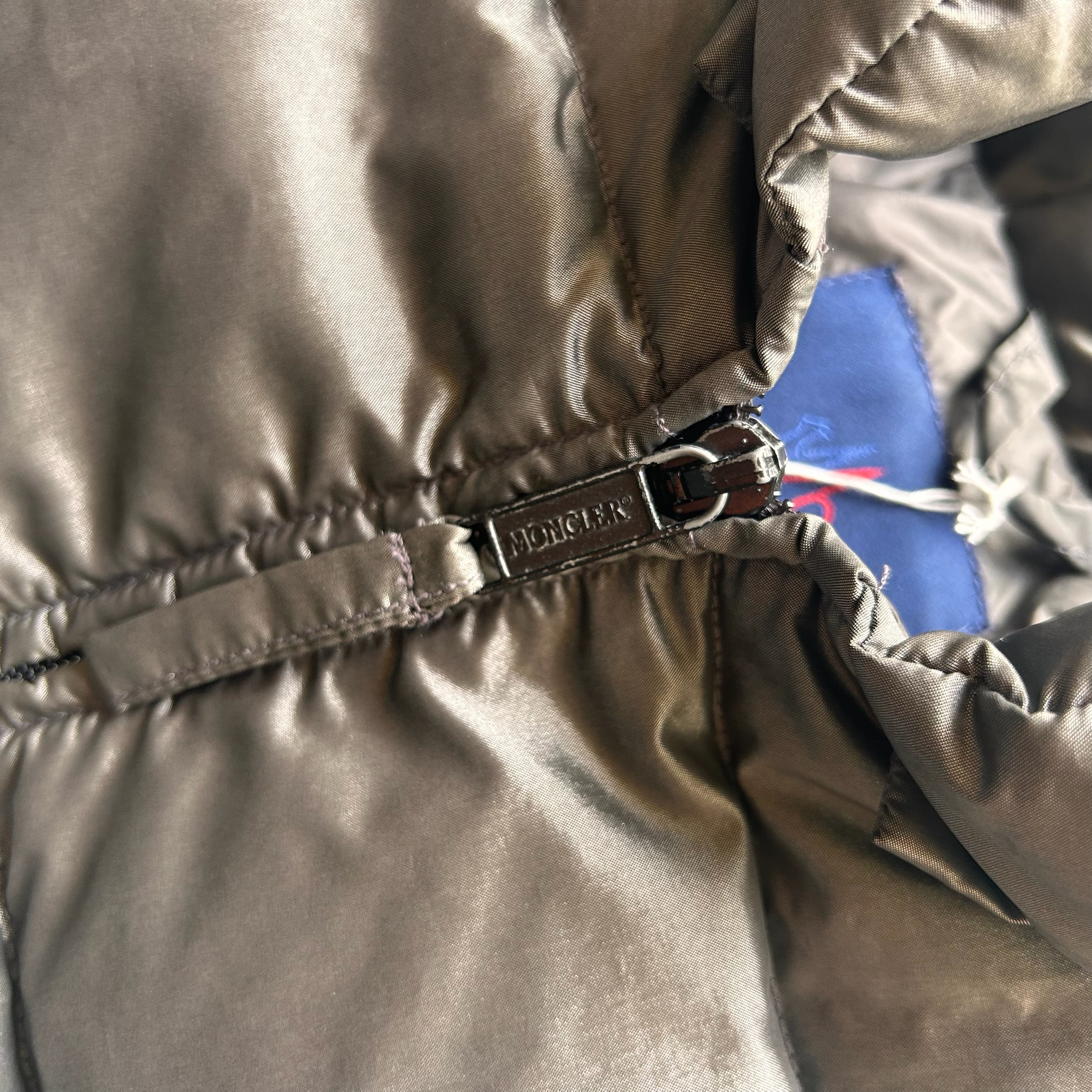 Moncler Puffer Jacket (L)