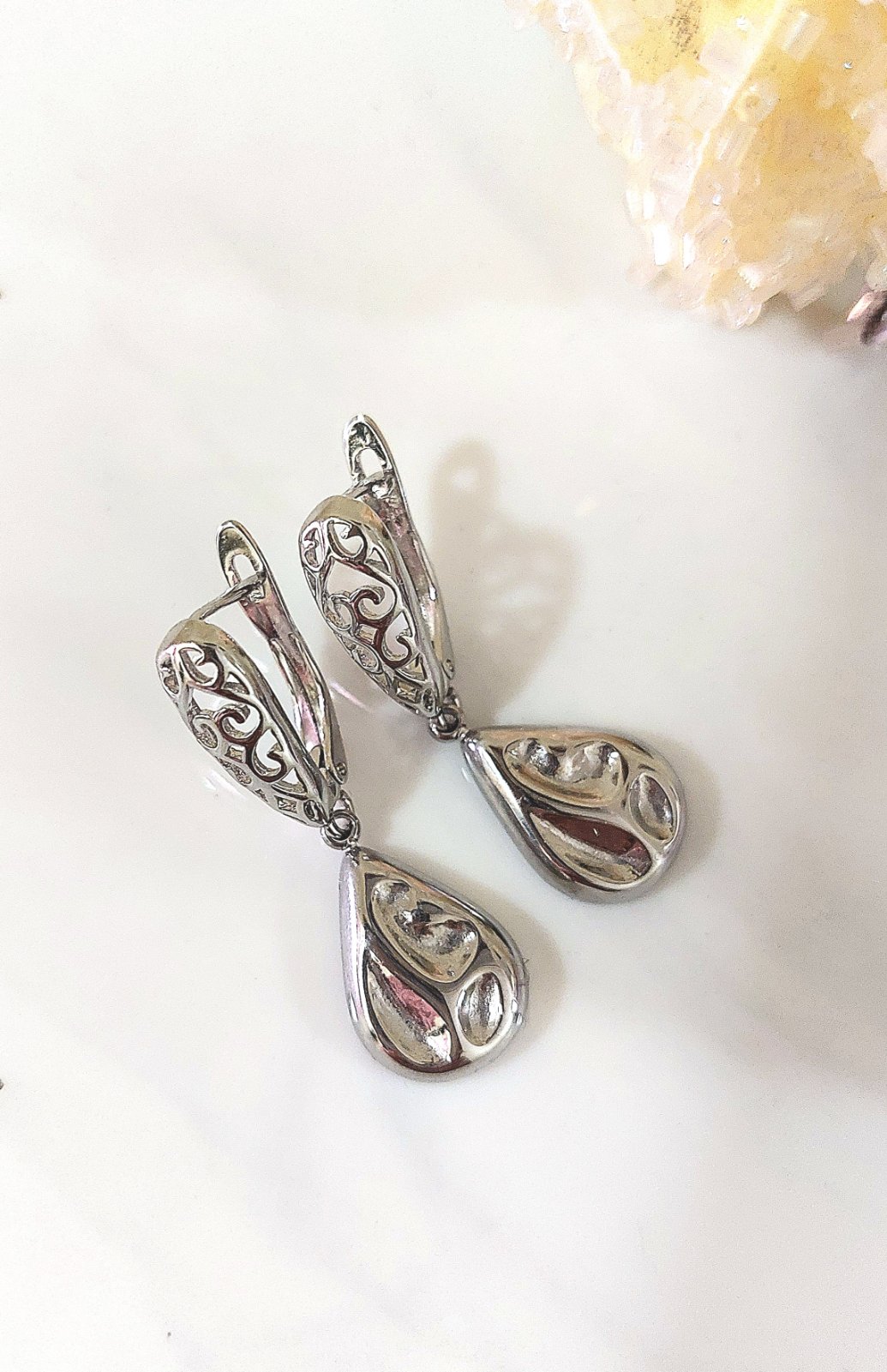 💧💧💧Κομψό Ασημένιο Σετ με Σταγόνες και Αέρινες Ανάγλυφες Λεπτομέρειες 