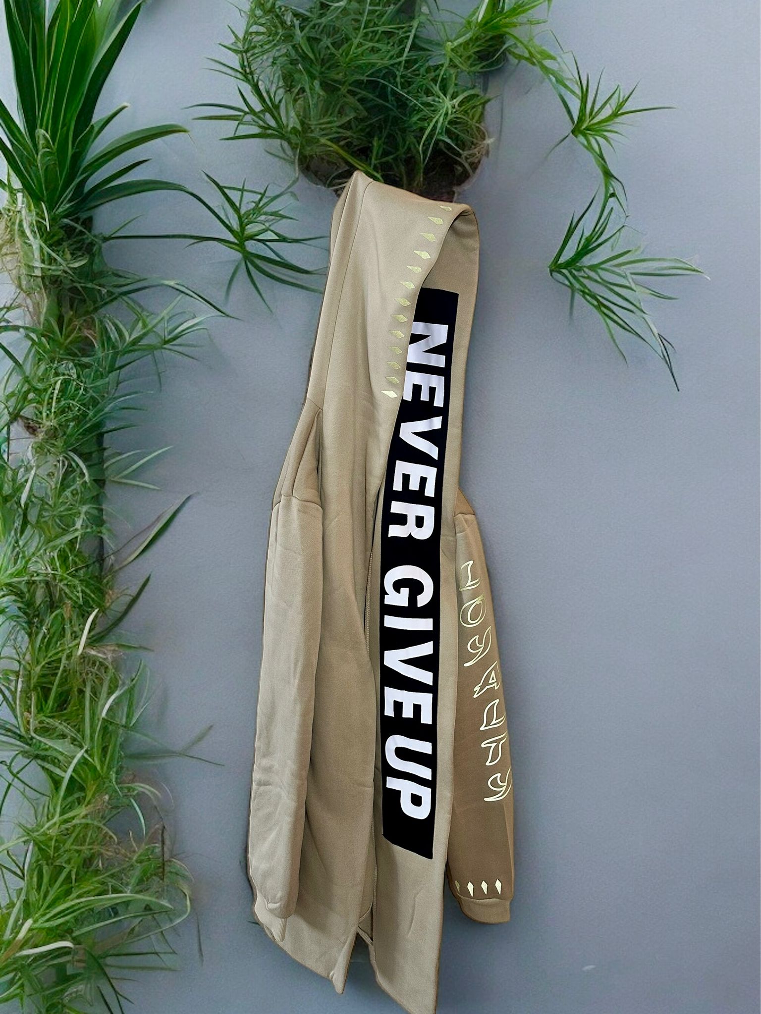 7 Lion “ Never give up” Cardigan