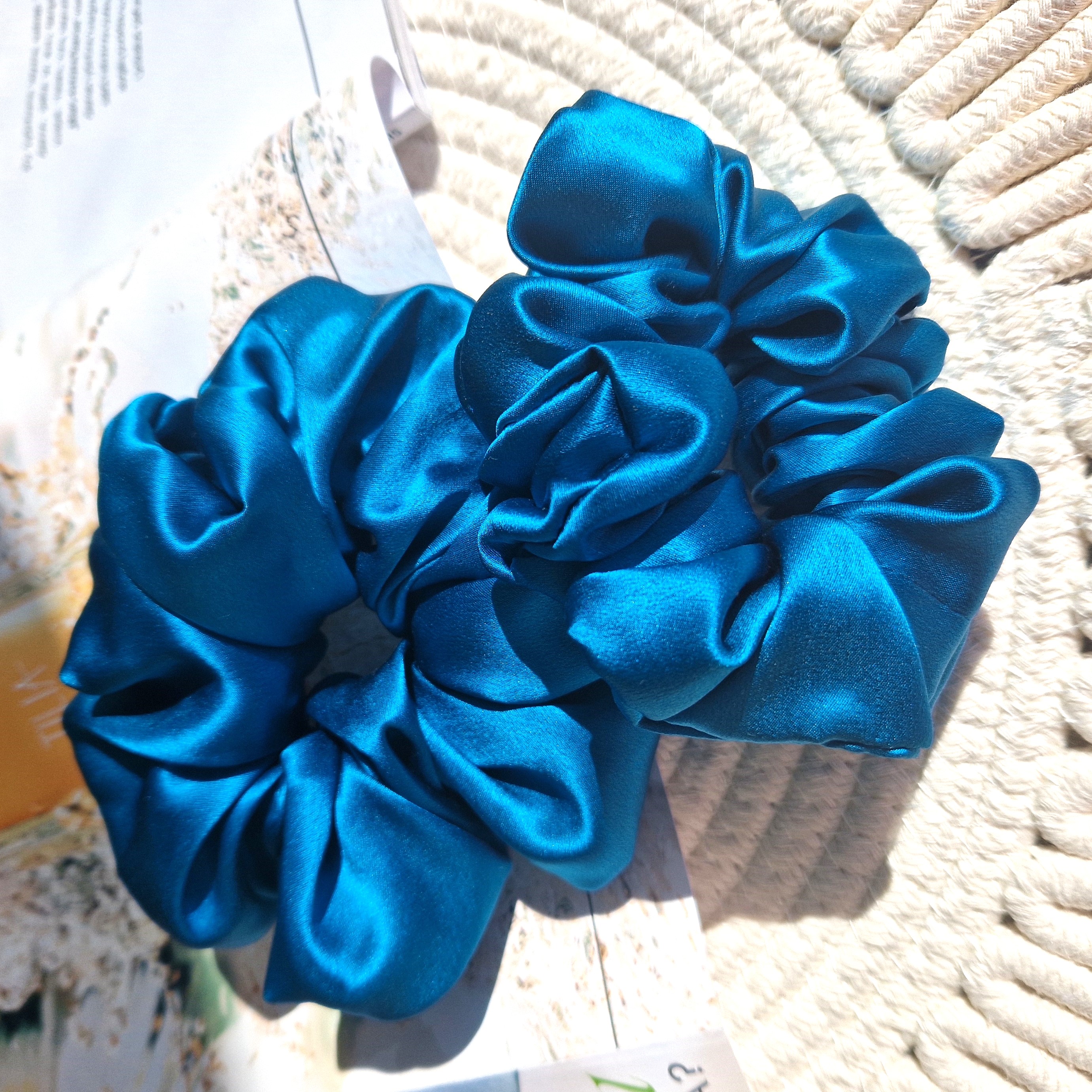 Elektrinė mėlyna gumytė