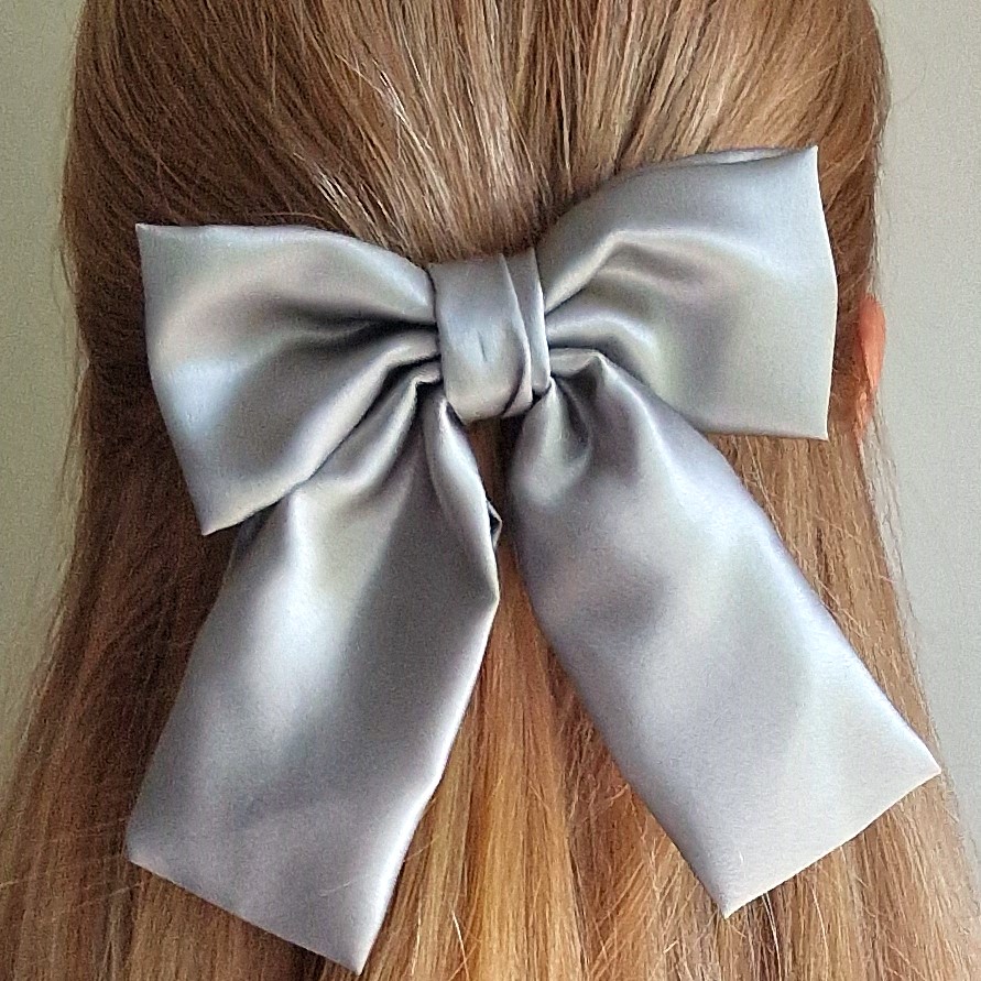 Smėlio pilkas kaspinas