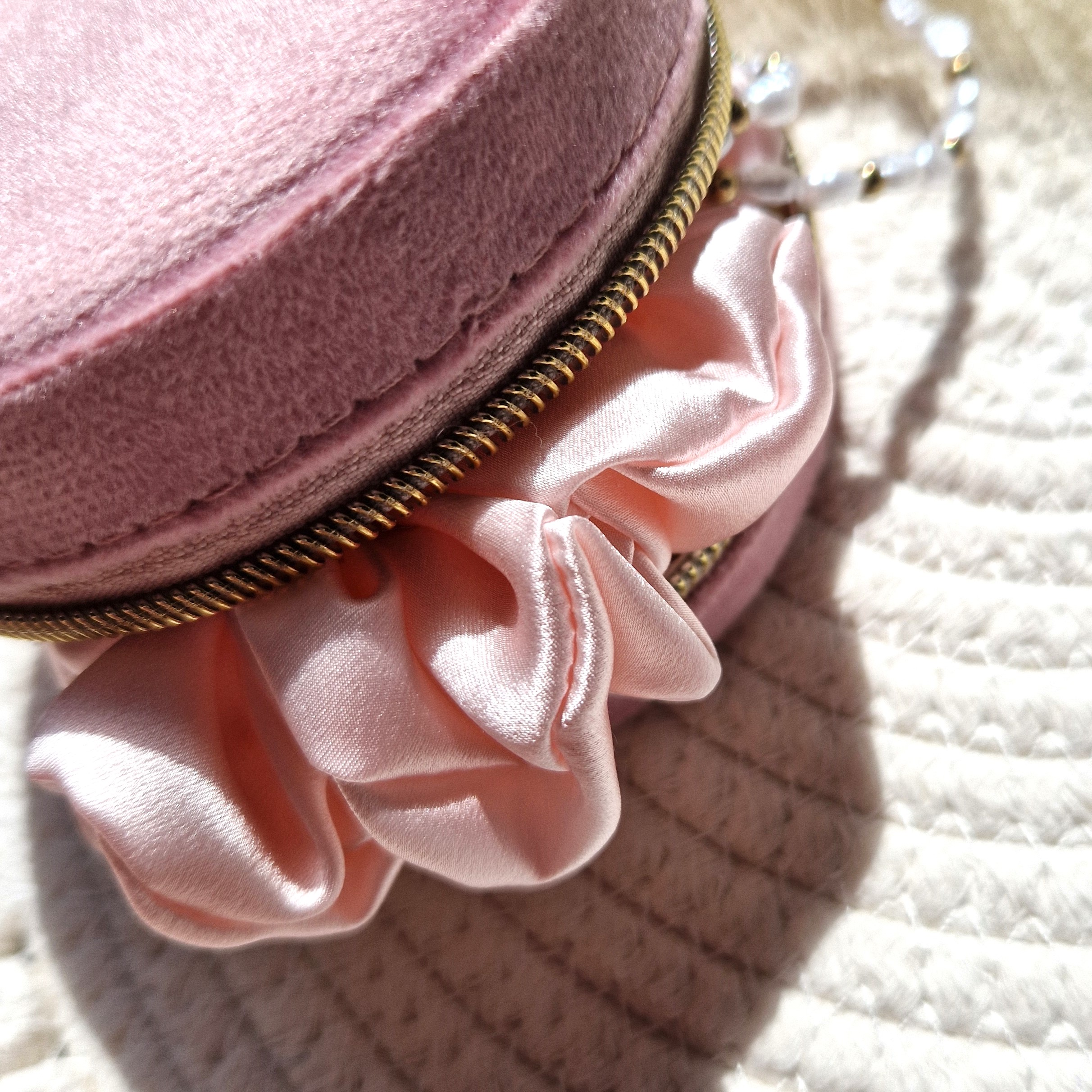 Švelni rožinė gumytė