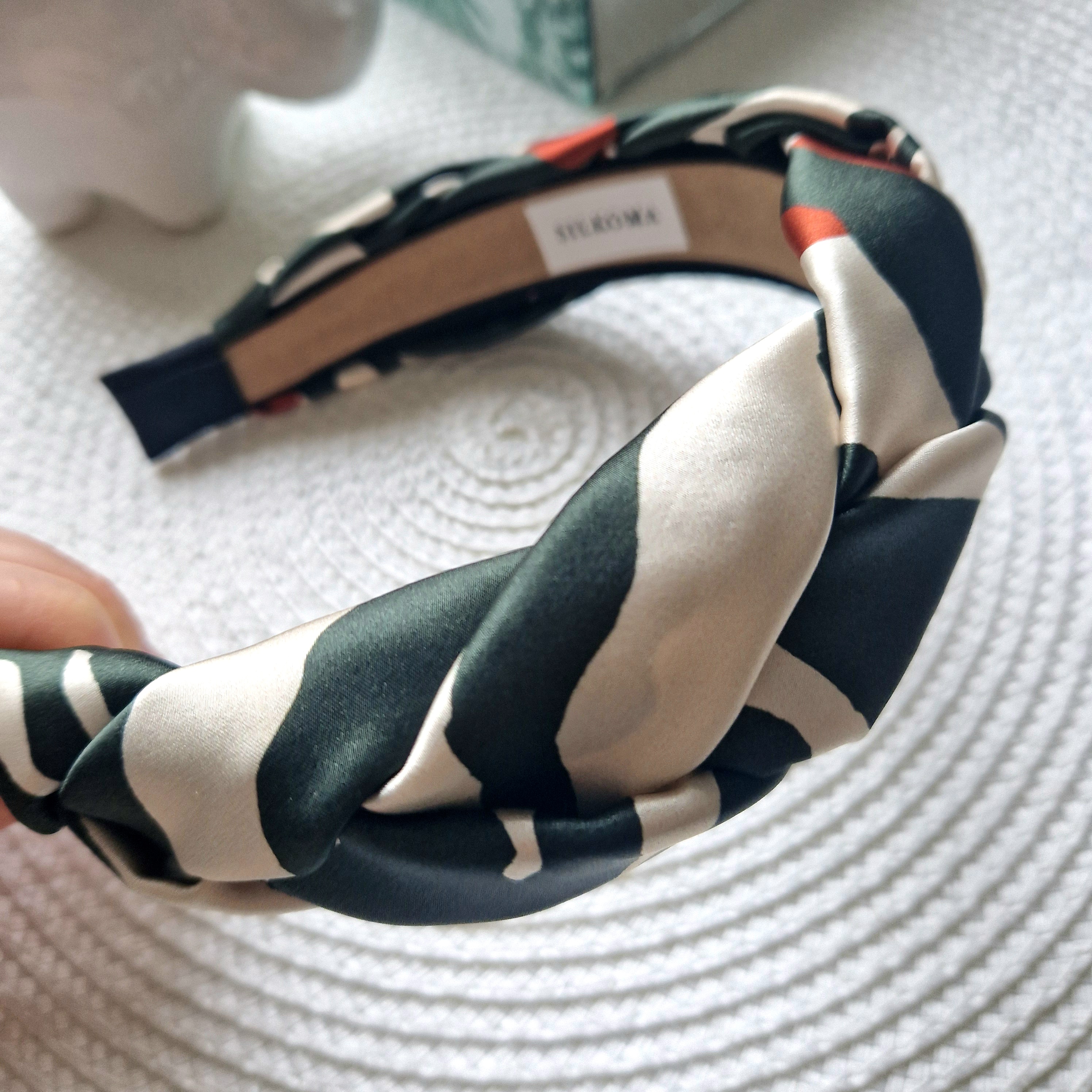 Žalias su raštais lankelis