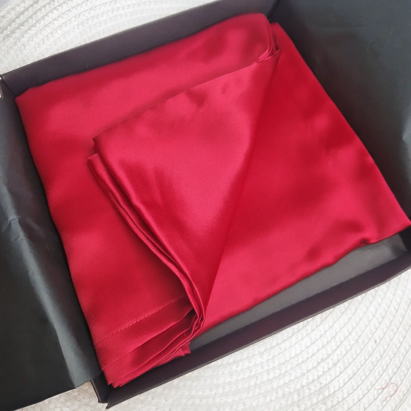 Raudonas pagalvės užvalkalas