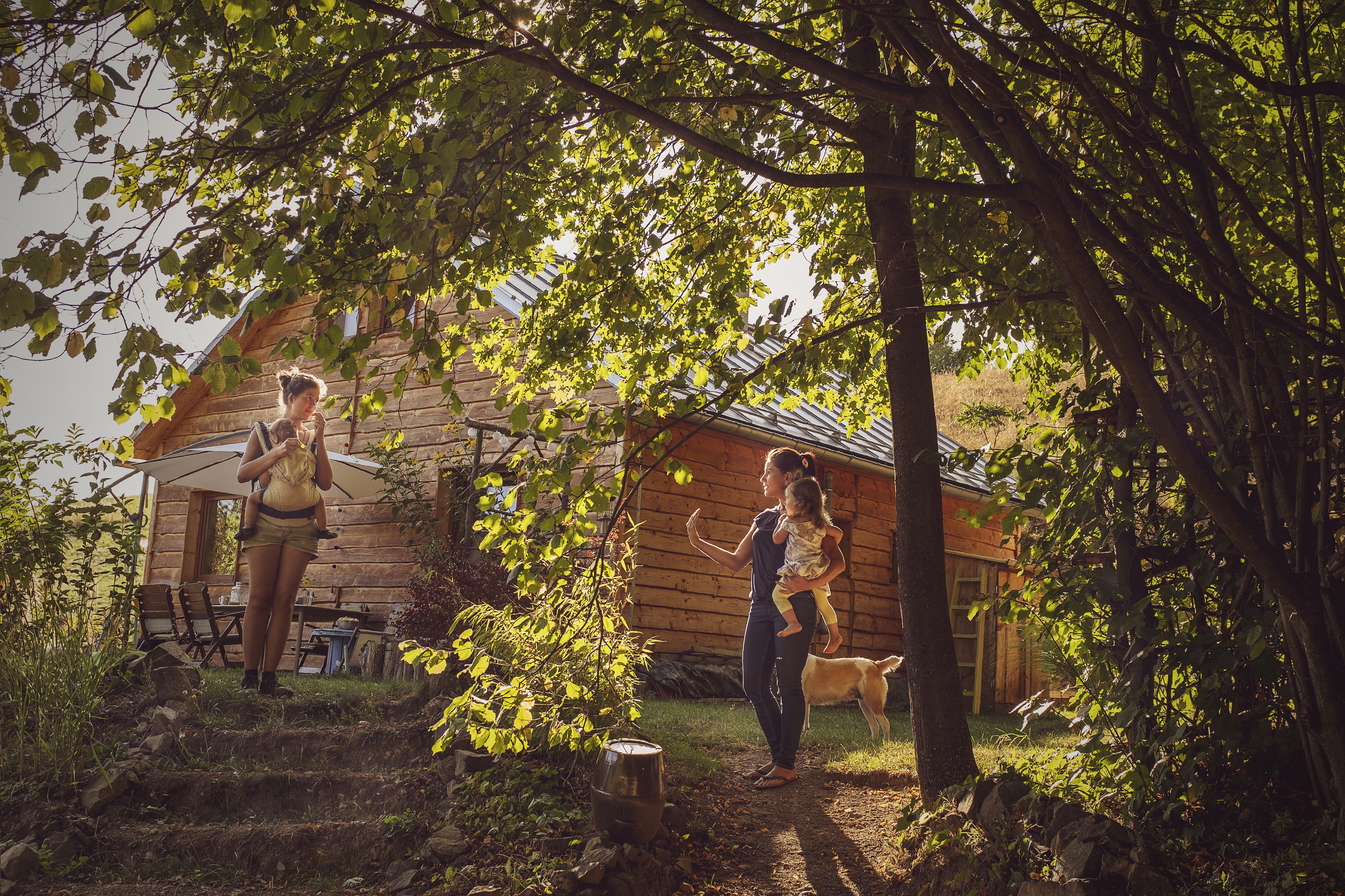 OFF-GRID HOUSE & GARDEN TOUR