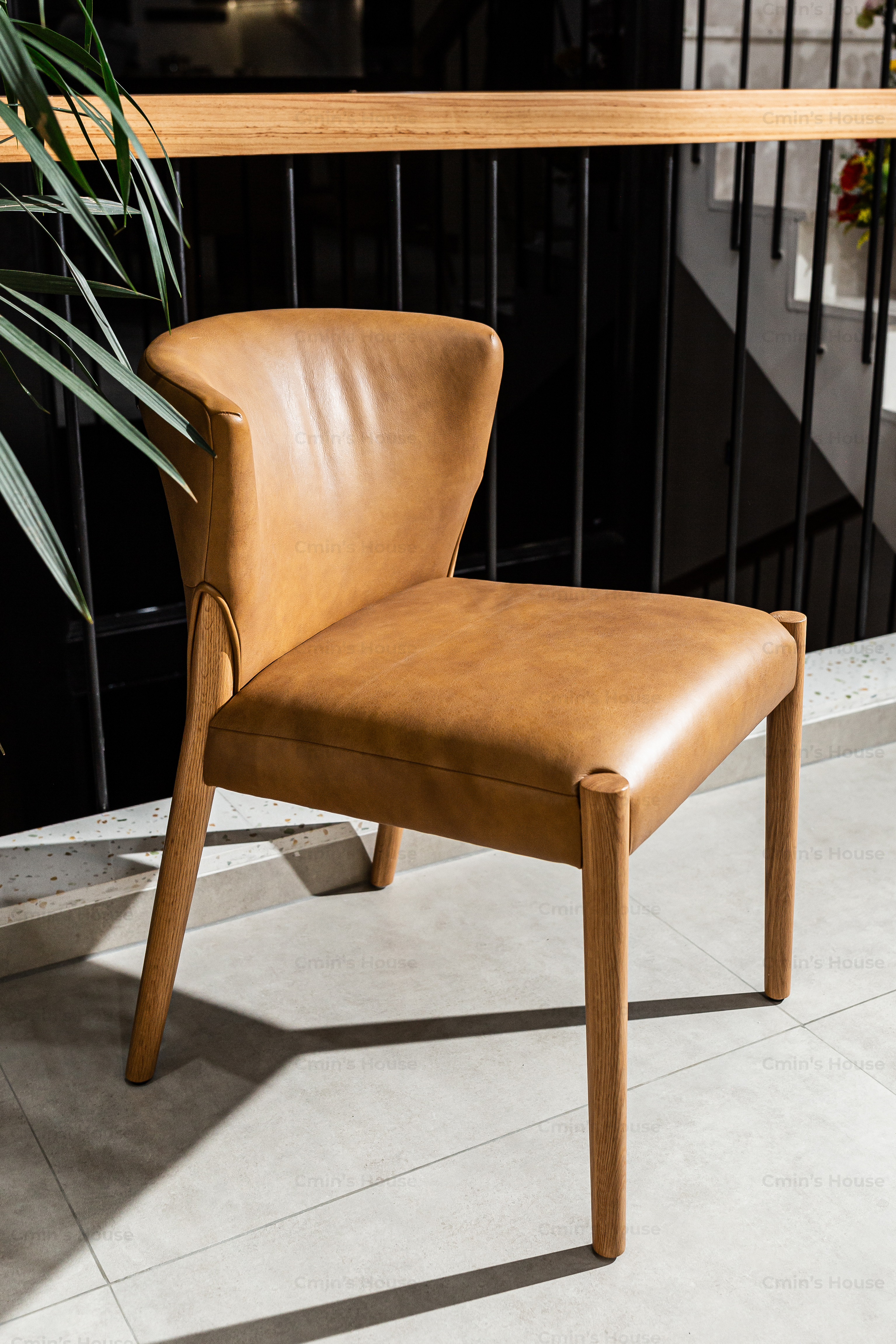 DINING CHAIR