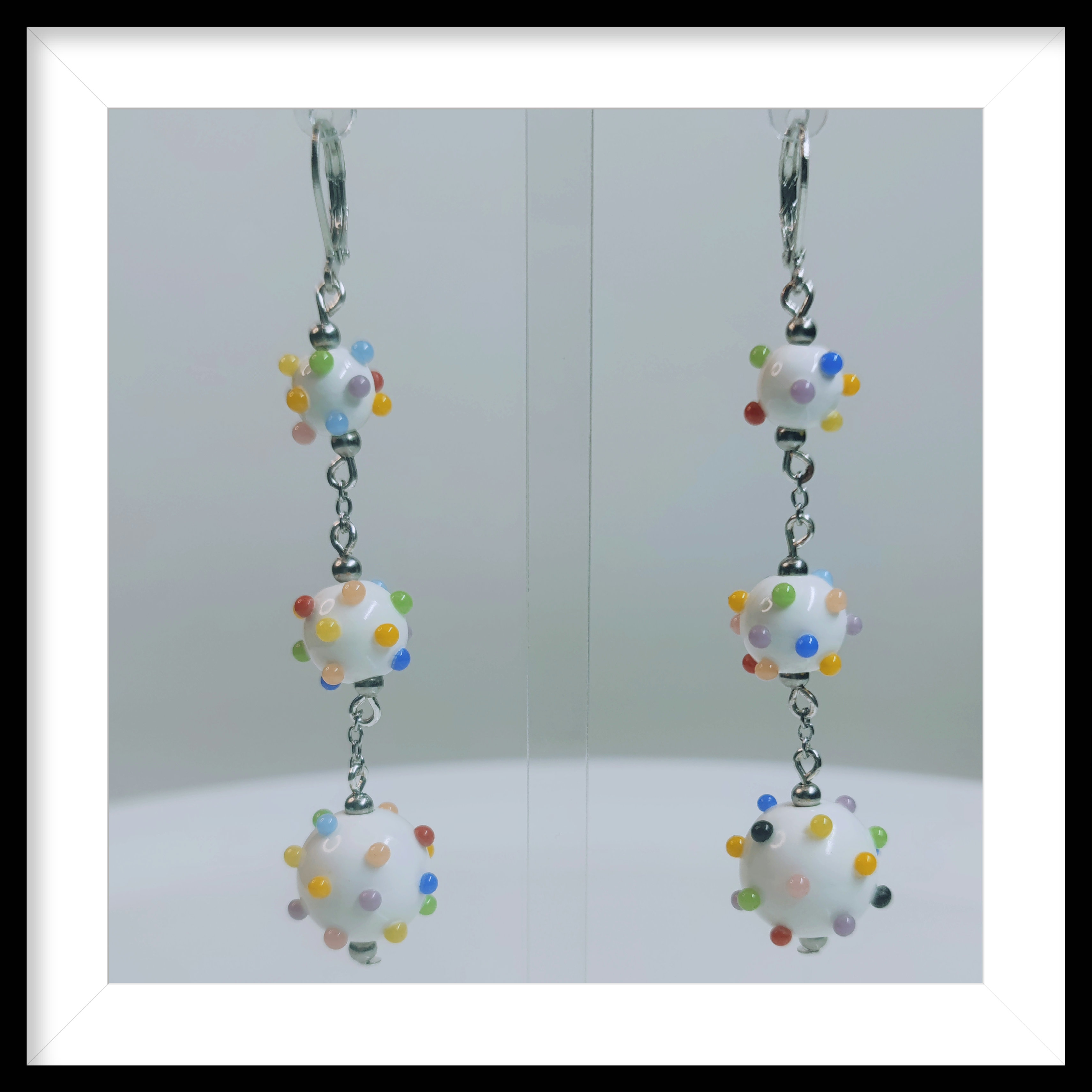 Boucles d'oreilles "Peps" en porcelaine, multicolores.