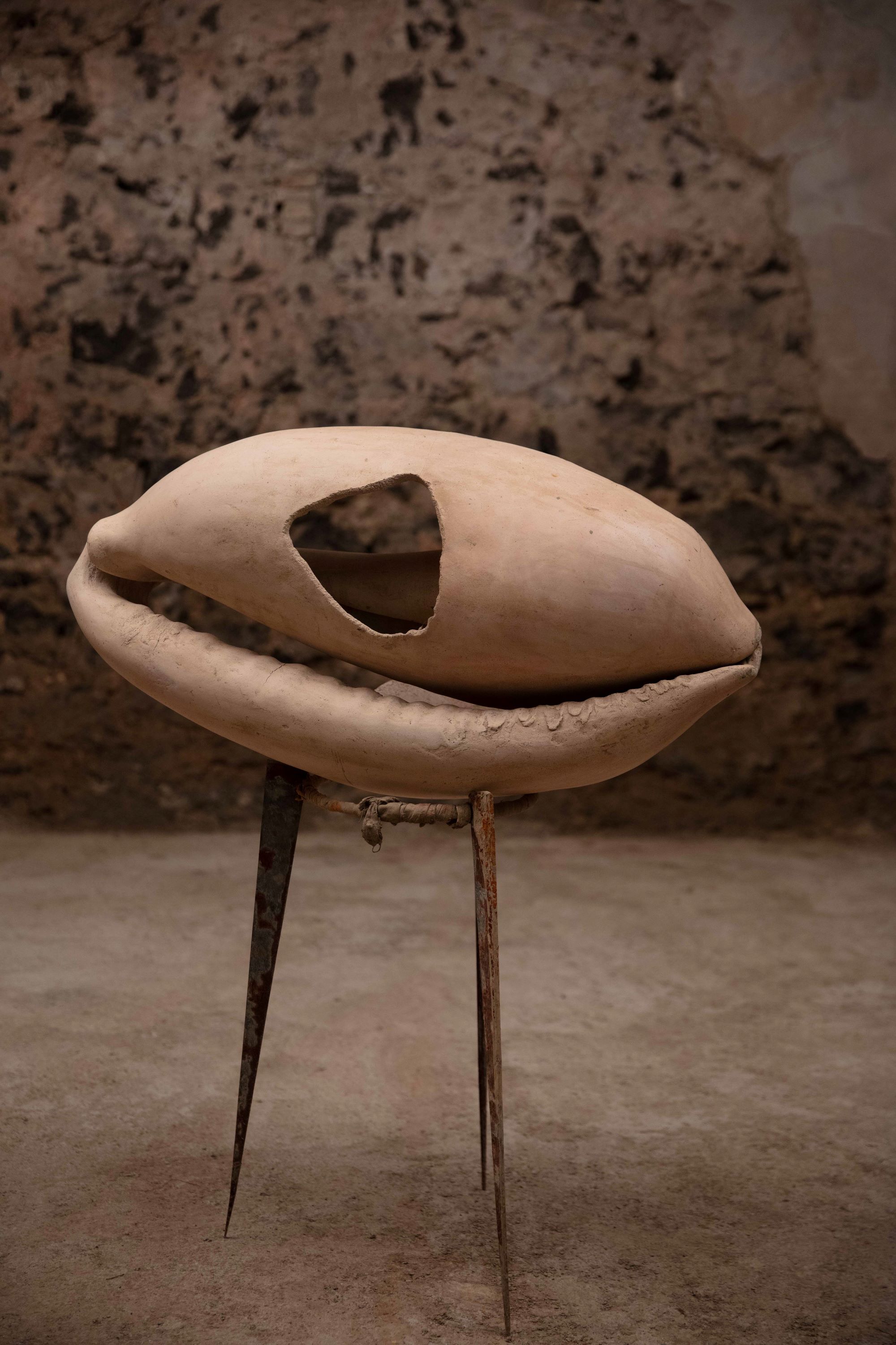 Ceramic Shell with Stand