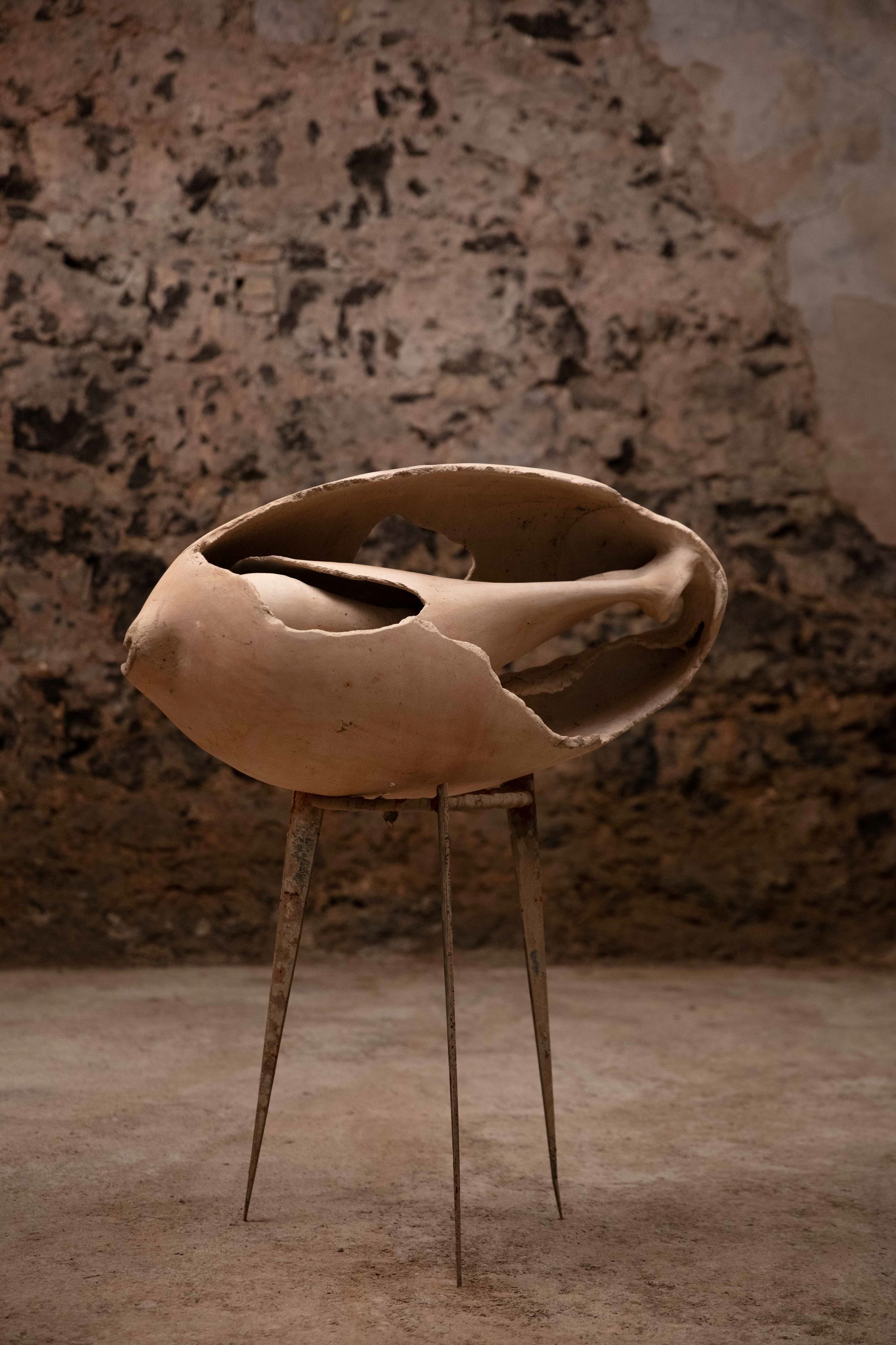 Ceramic Shell with Stand