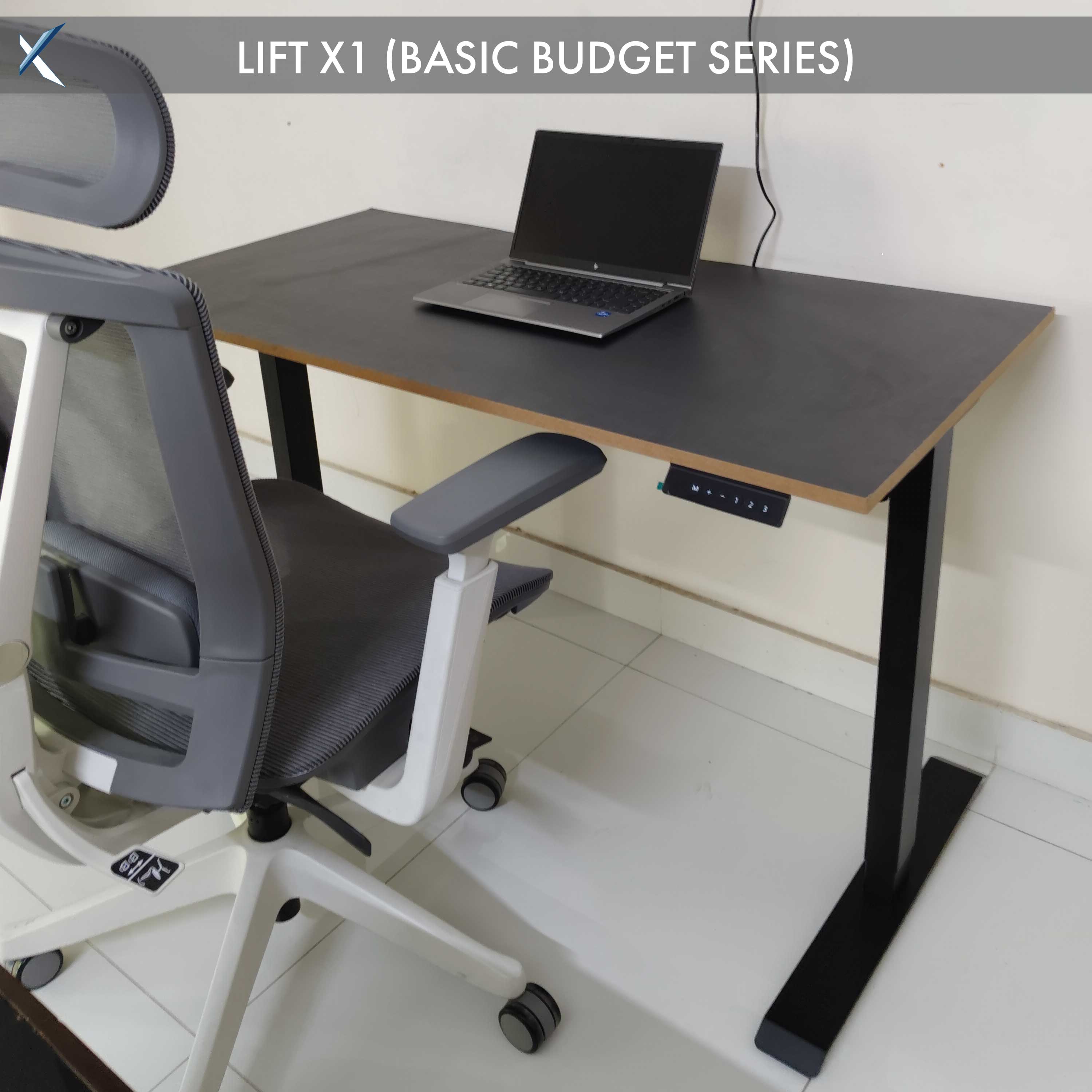 DEXX LIFT X1  | A basic entry level Single motor height adjustable desk black Frame and black top 