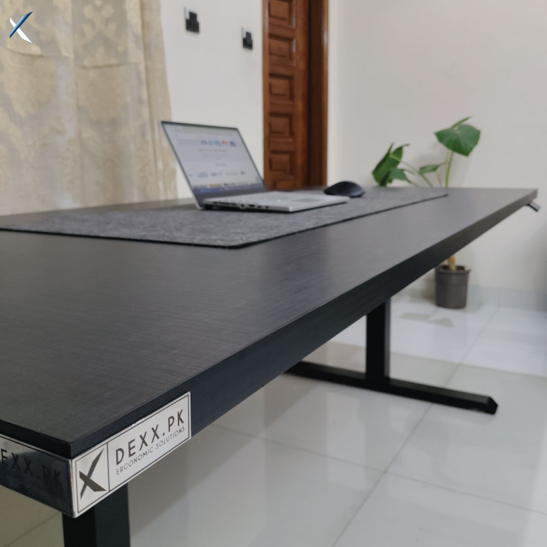 LIFT X3 | Smart standing desk with black table top