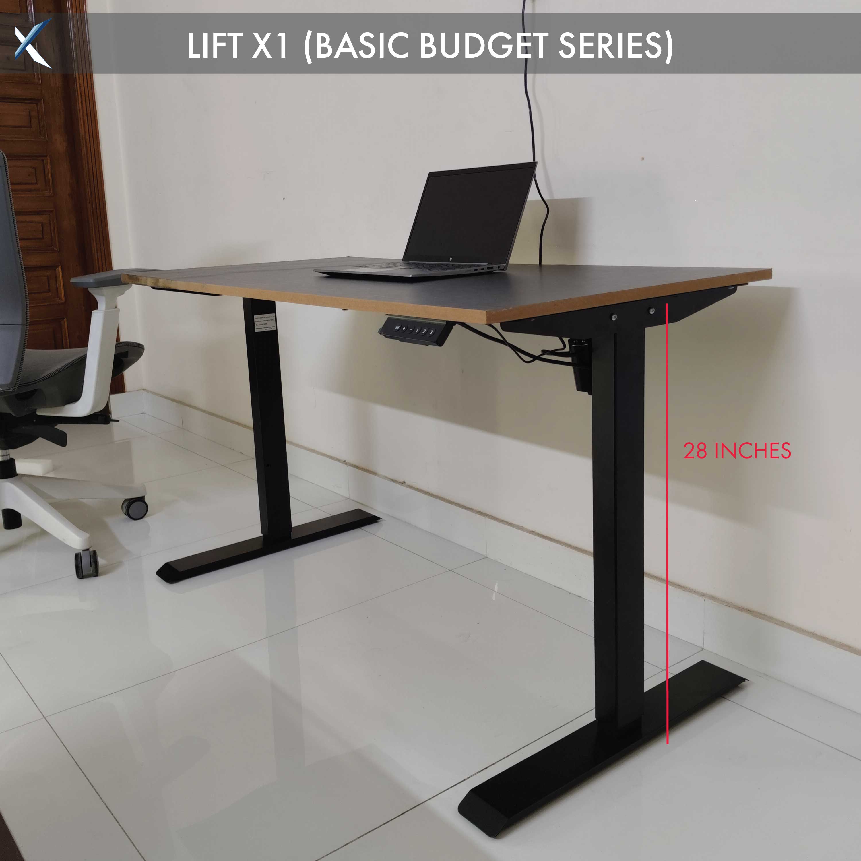 DEXX LIFT X1 | A basic entry level Single motor height adjustable desk black Frame and black top