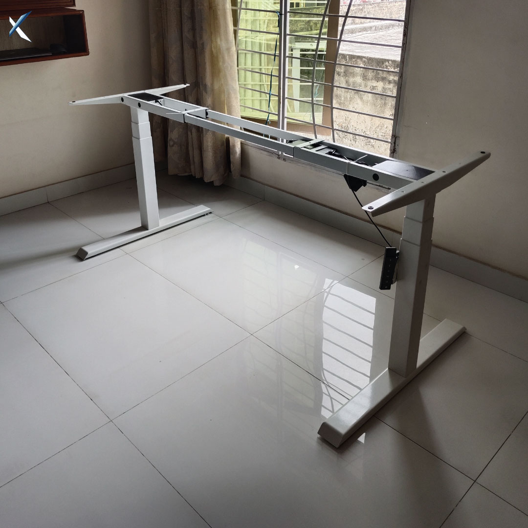 LIFT X3 | height adjustable standing desk (without smart features)