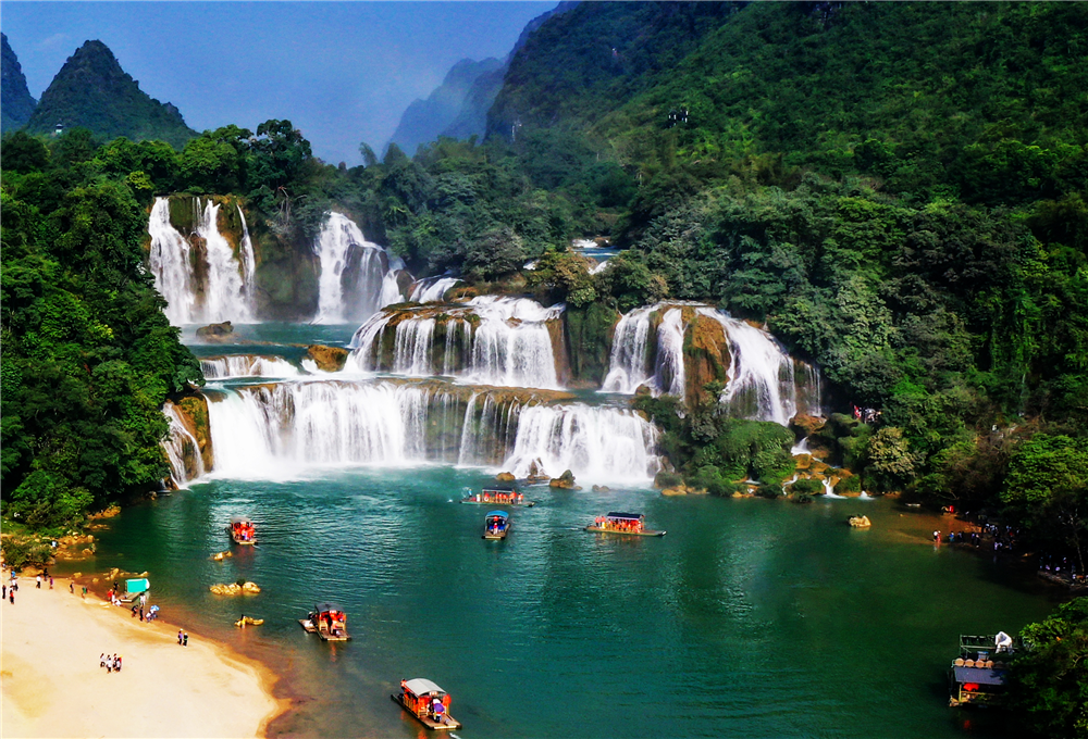 Ha Giang Loop - Cao Bang (Ban Gioc Waterfall) 5 Days 4 Nights