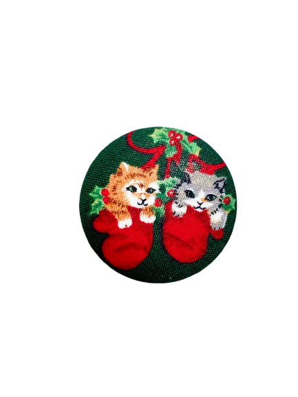 Pussolini ™ fabric Christmas pin