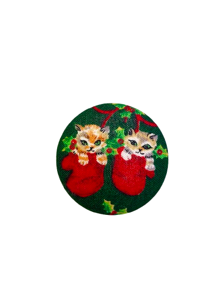 Pussolini ™ fabric Christmas pin