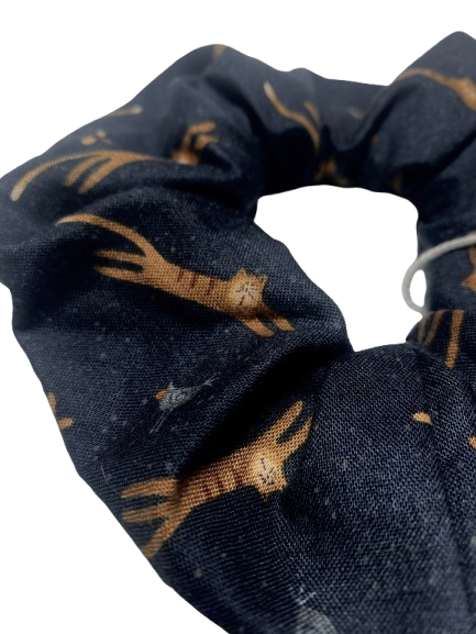 Pussolini™ XL Scrunchie: Midnight cat