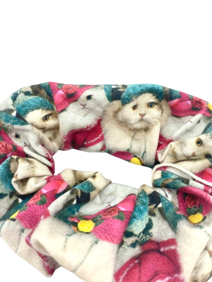 Pussolini™ XL Scrunchie: cats in hats