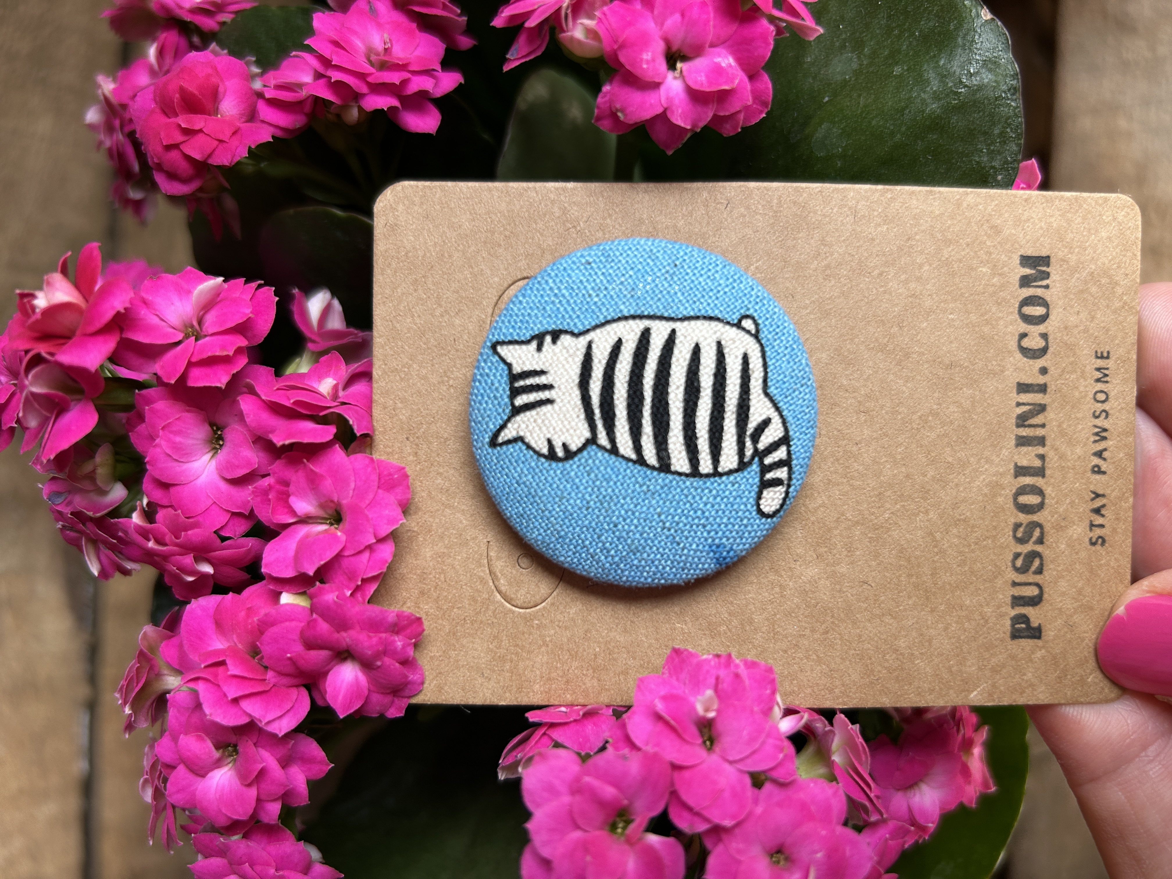 Pussolini™ fabric pin