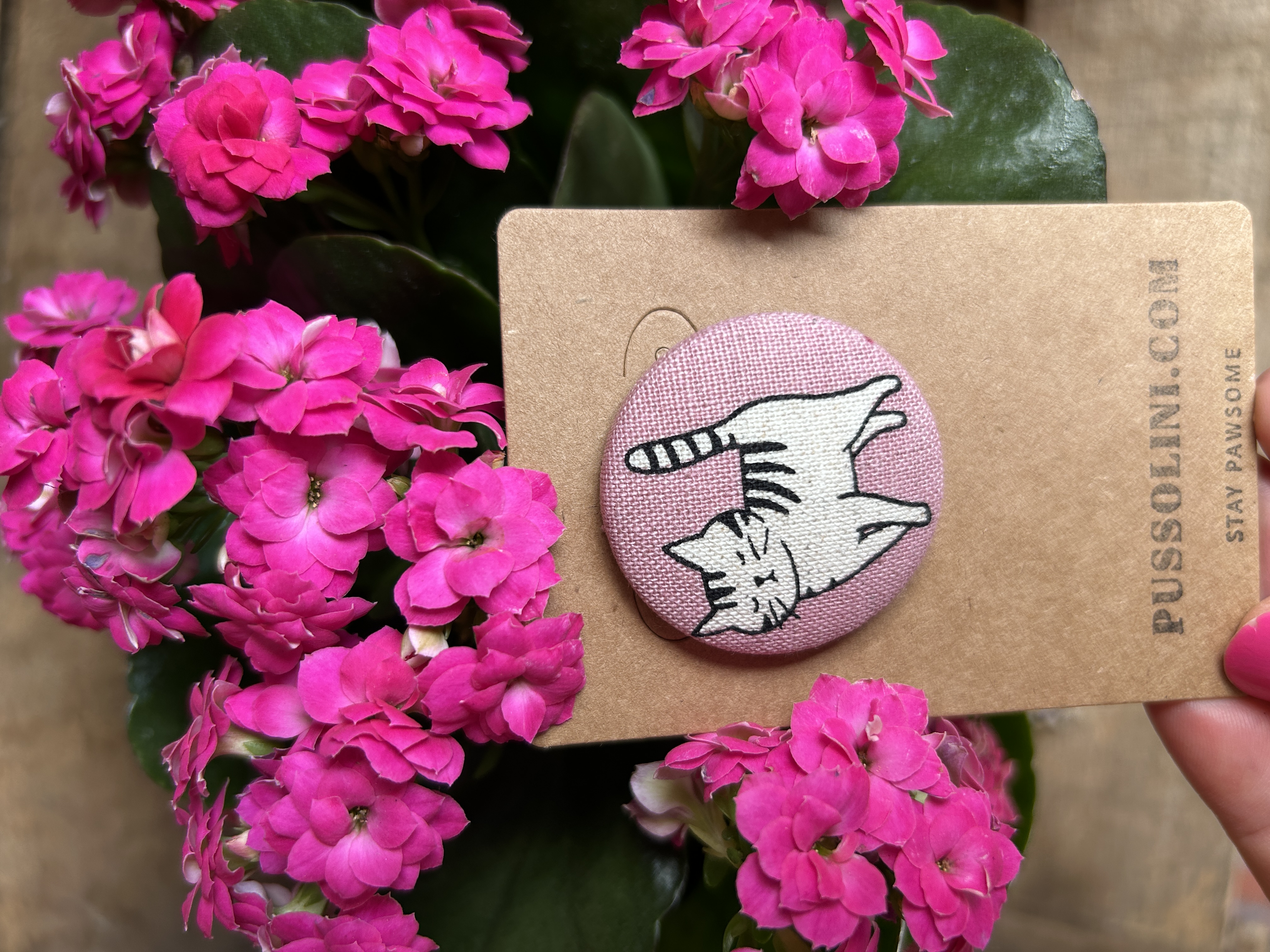 Pussolini™ fabric pin 