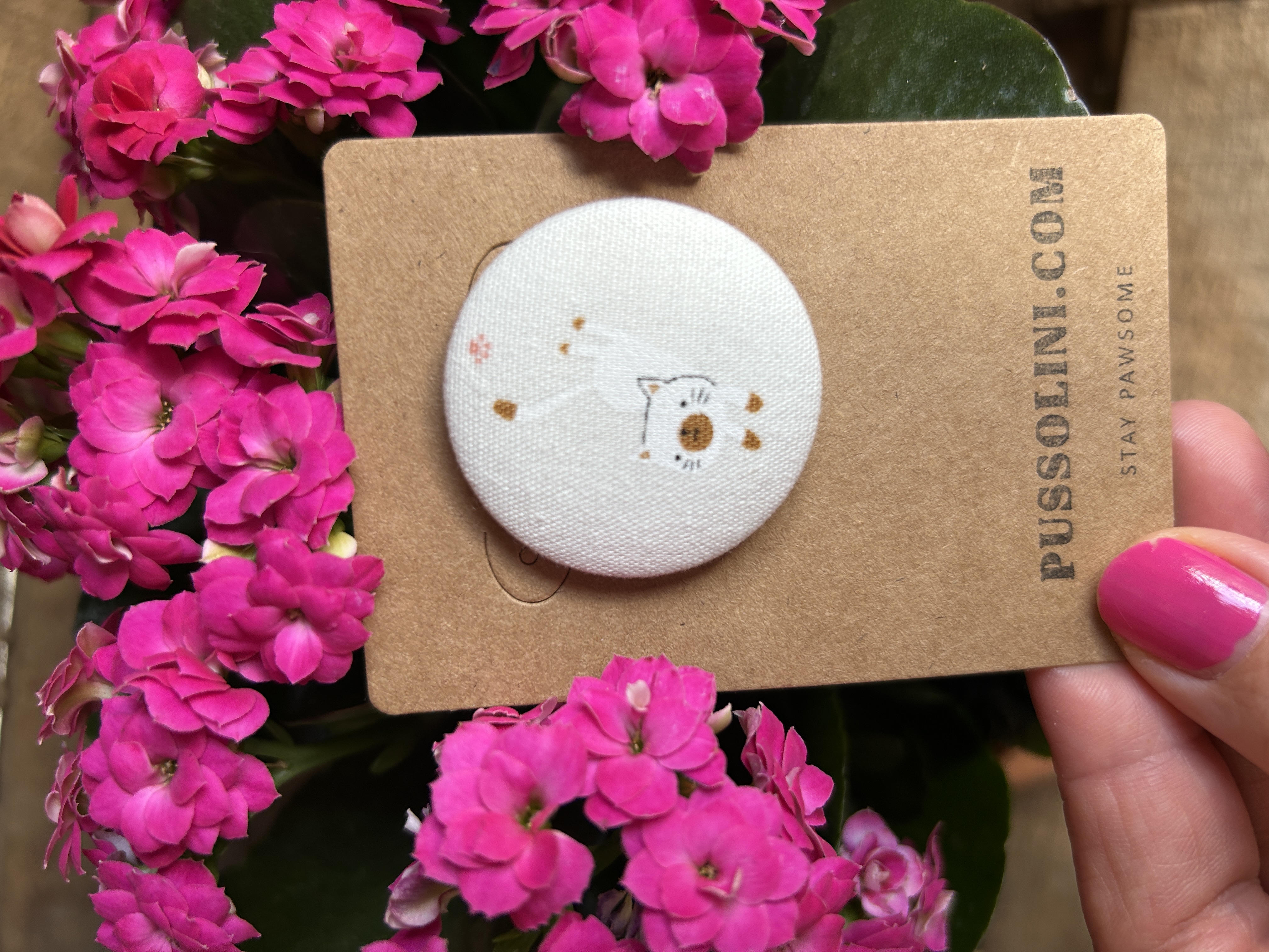 Pussolini™ fabric pin 