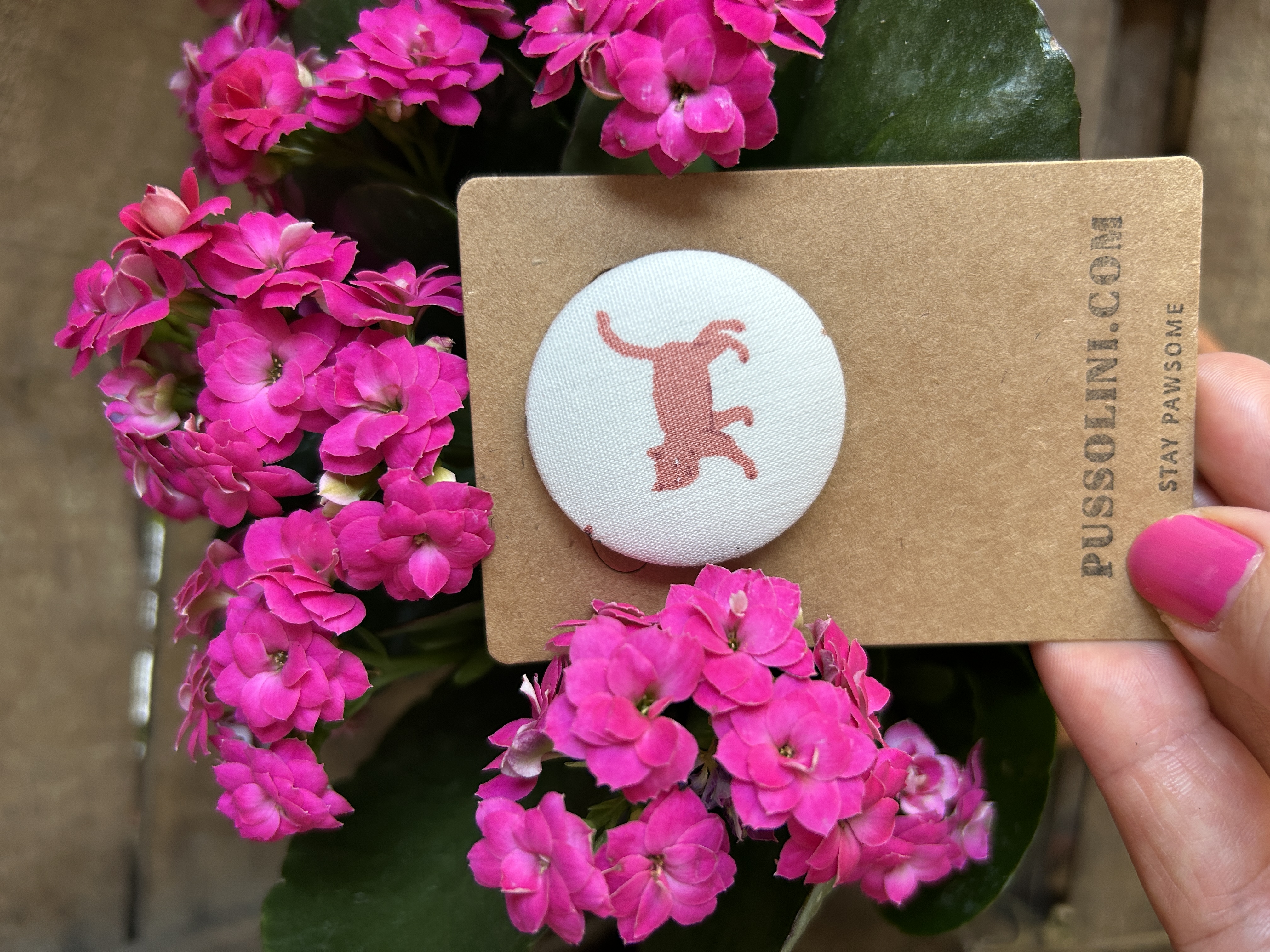 Pussolini™ fabric pin 