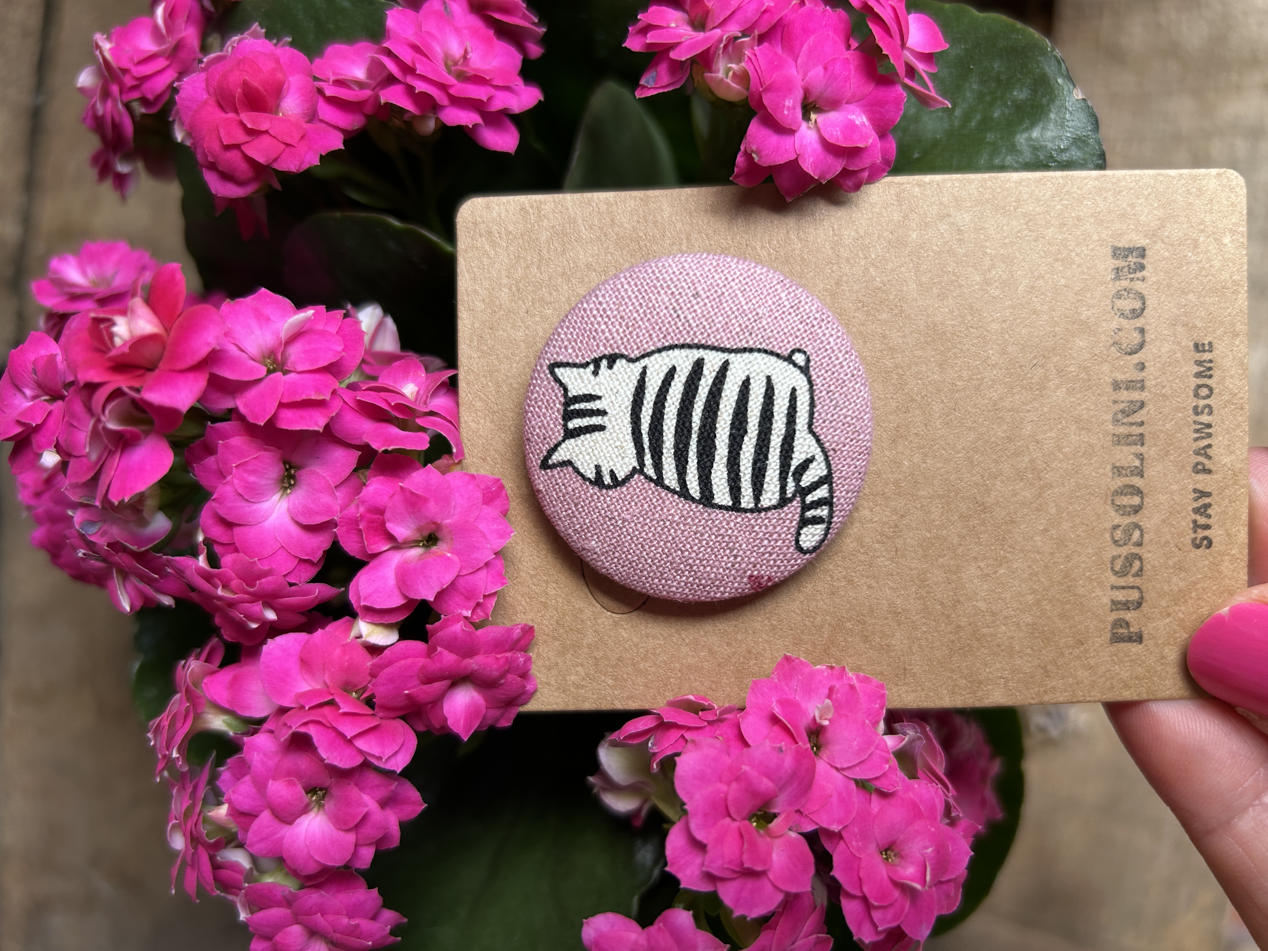 Pussolini™ fabric pin 