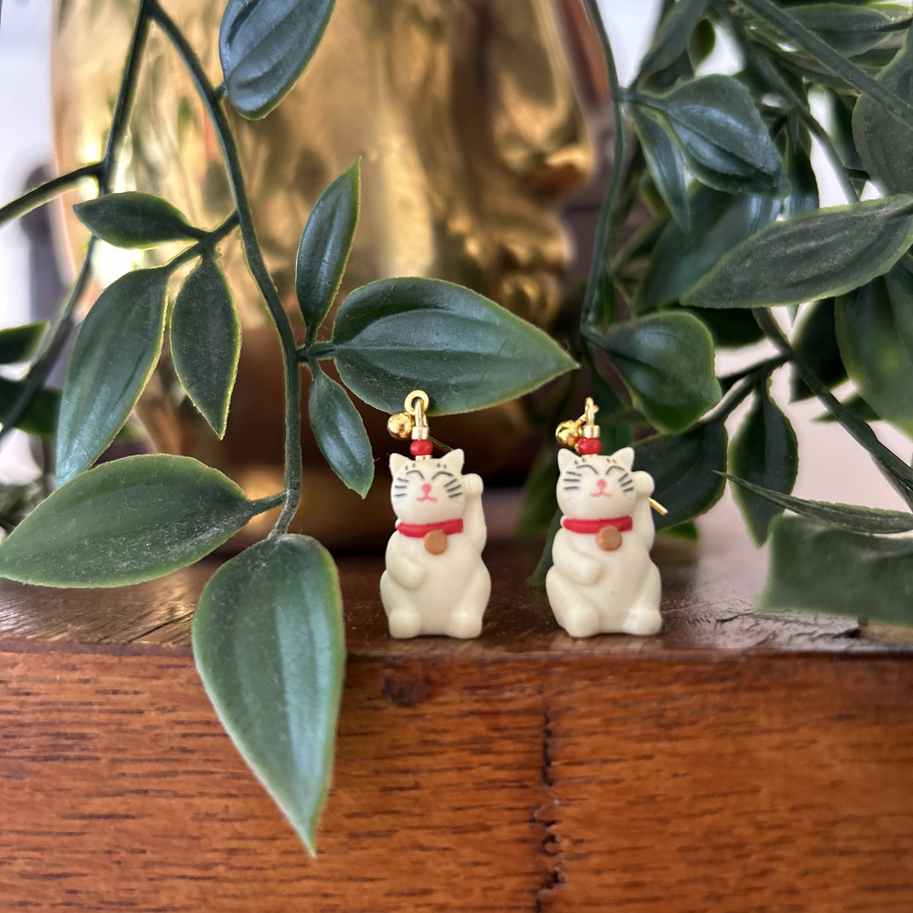 Pussolini™ jewelry: Maneki neko