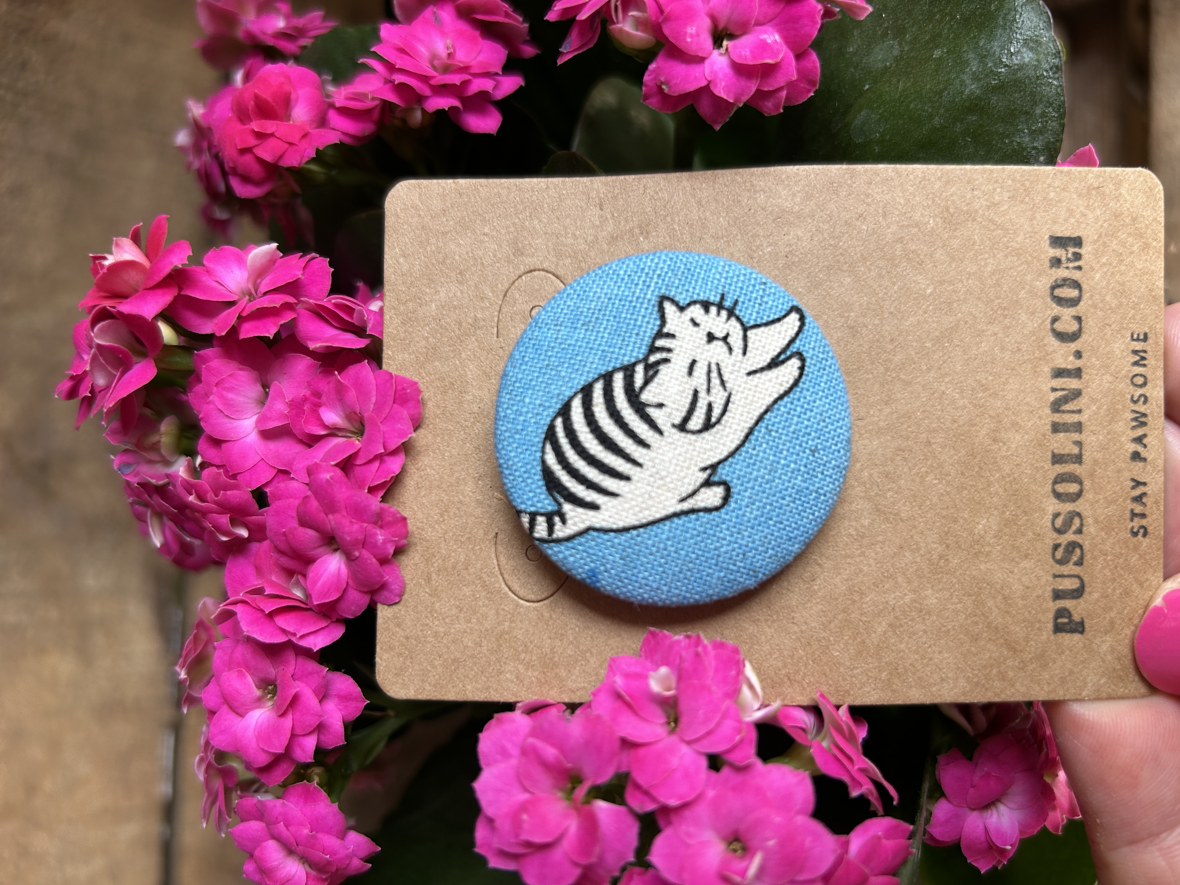 Pussolini™ fabric pin