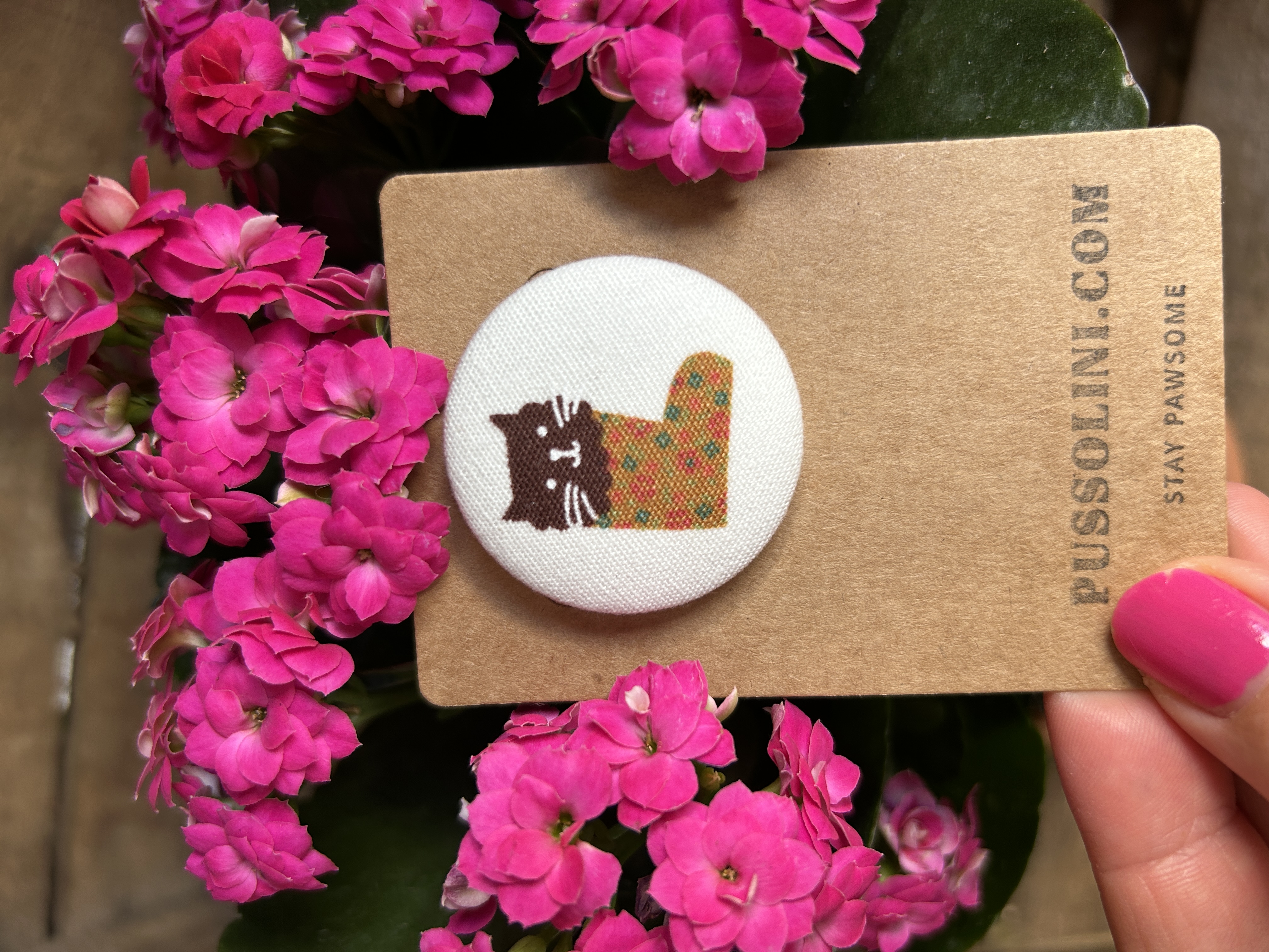 Pussolini™ fabric pin 