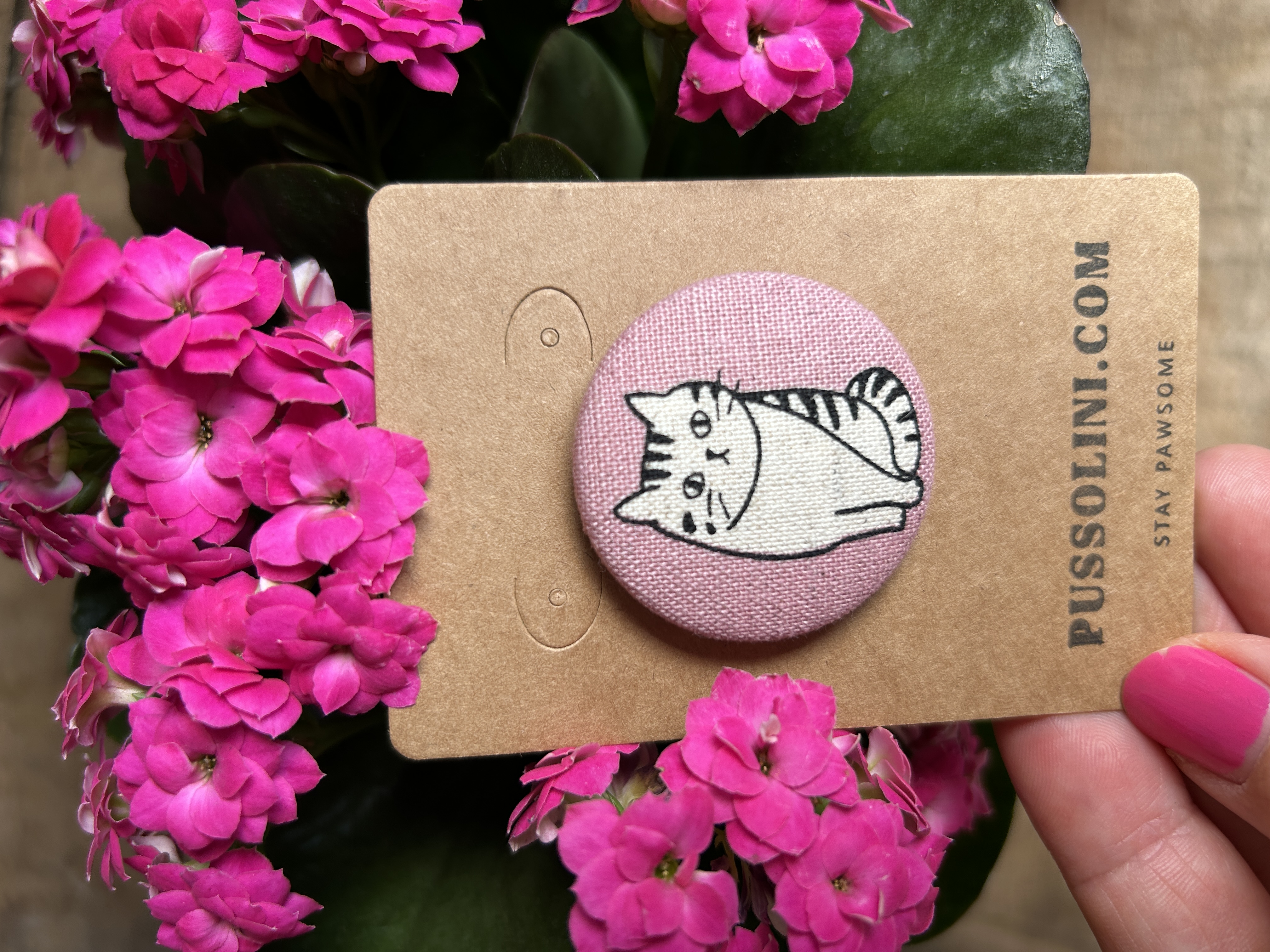 Pussolini™ fabric pin 