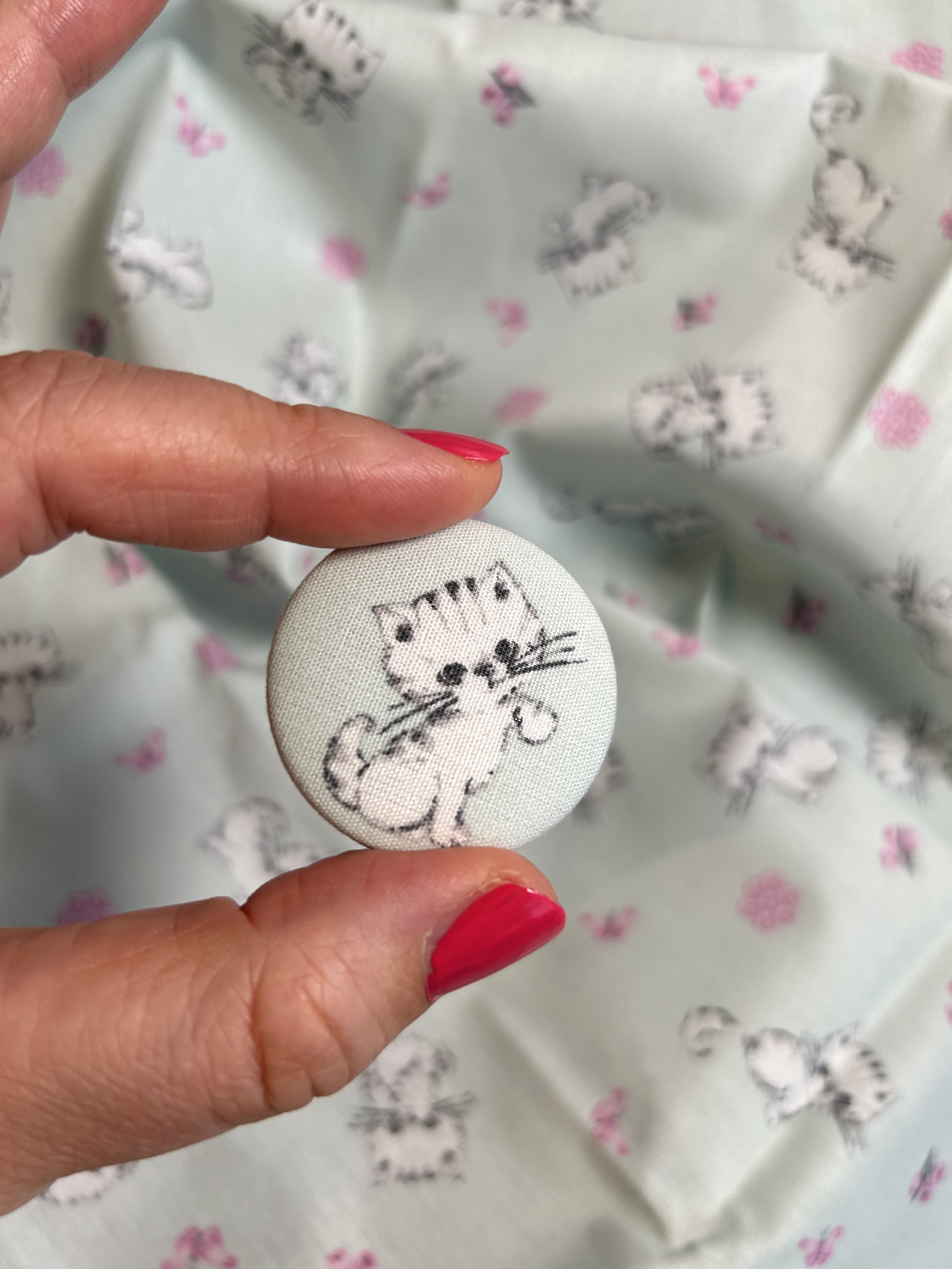 Pussolini™ stoffen button