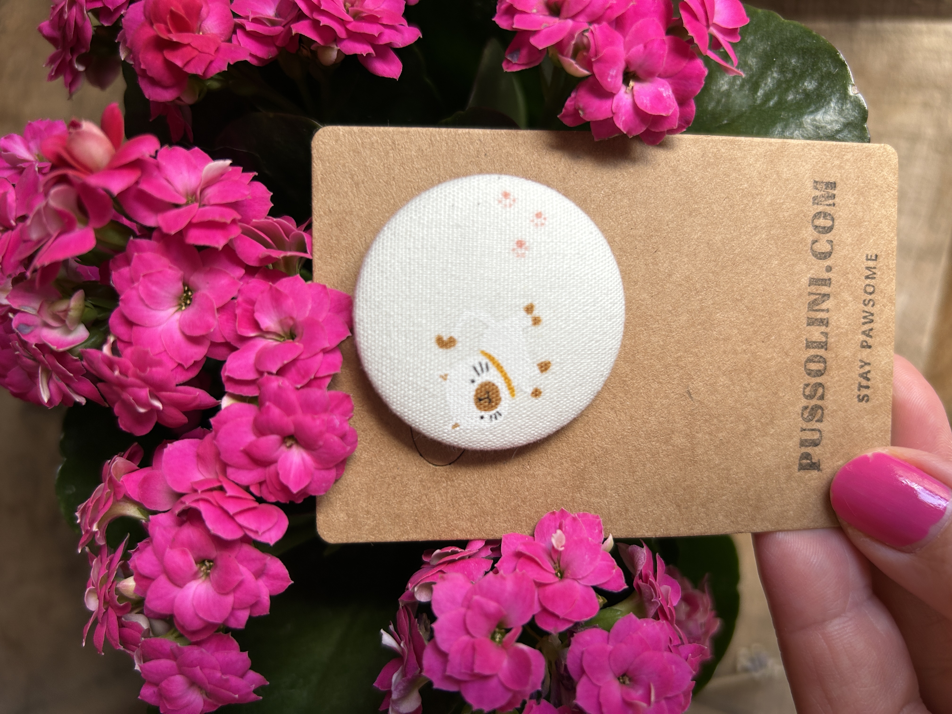 Pussolini™ fabric pin 