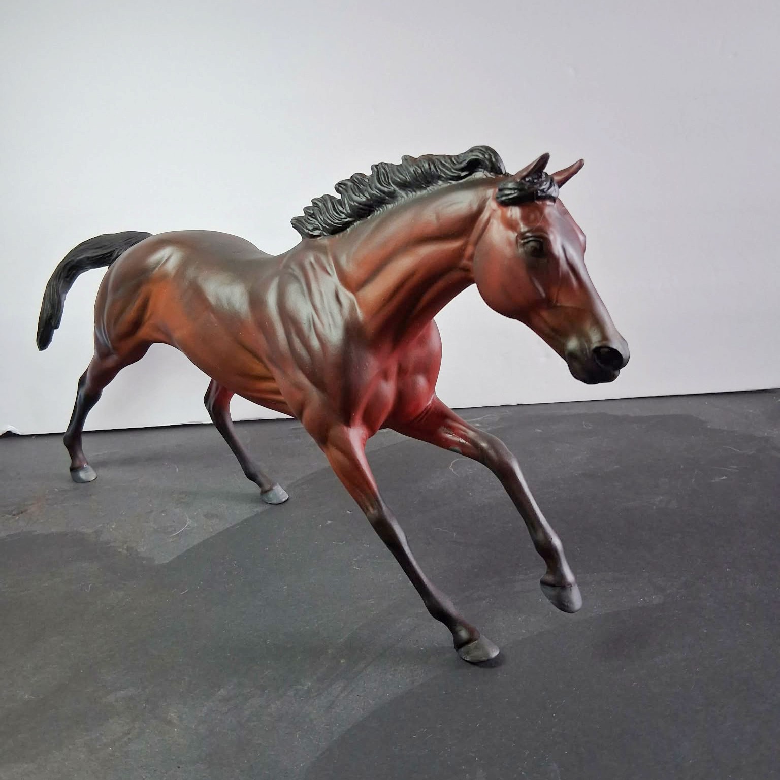 Custom Breyer Cigar model to the Highest Stud Fee in the world "Dubwai"  New one of a kind.