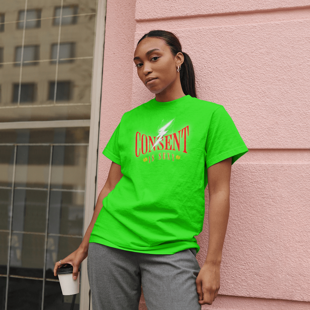 Graphic lightning t-shirt "consent is sexy"