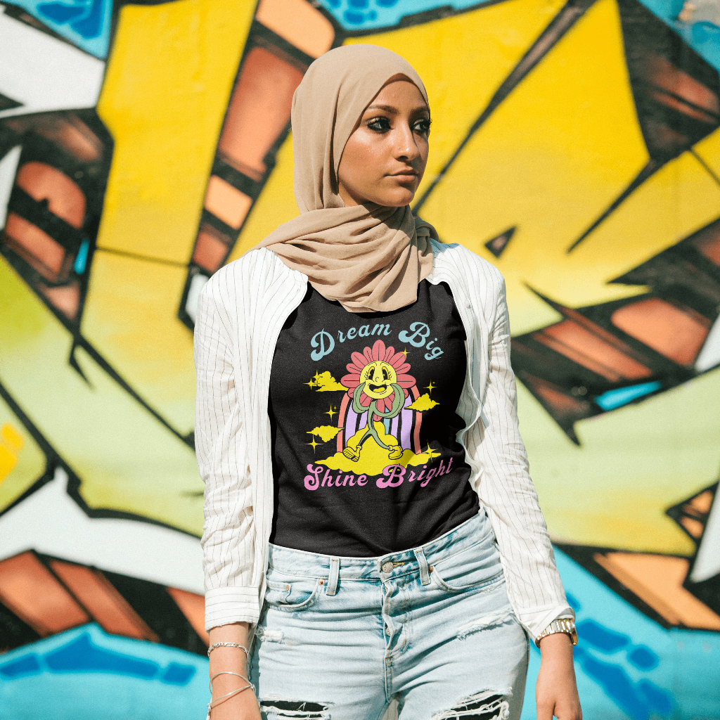 Graphic tee with sunflower motivational design