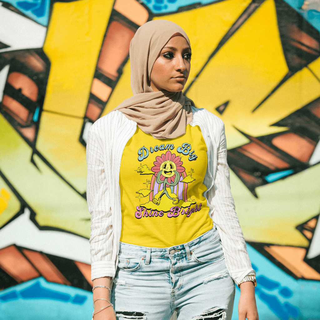 Graphic tee with sunflower motivational design