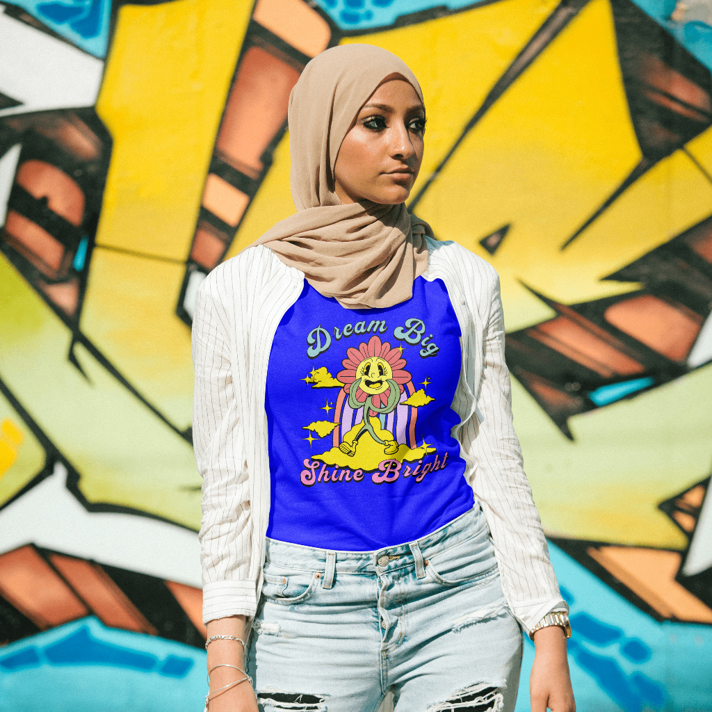 Graphic tee with sunflower motivational design